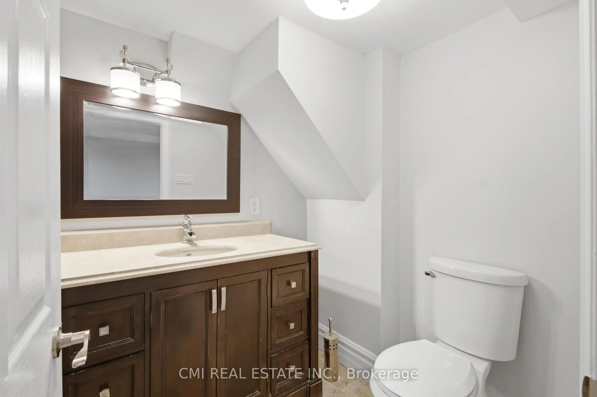 Photo 23 of 120 Northland Avenue, Toronto, Rockcliffe-Smythe — HOMEH