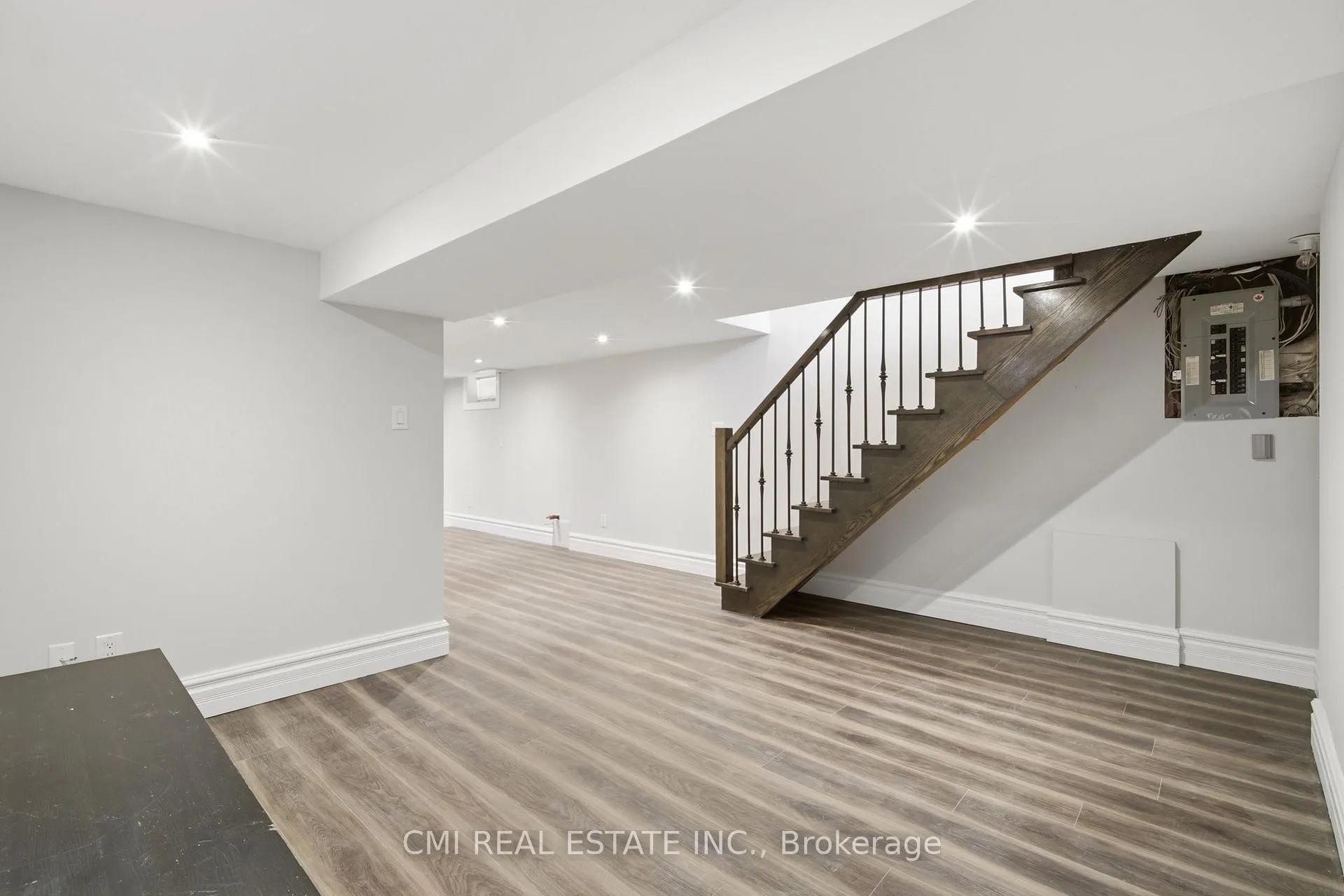 Photo 29 of 120 Northland Avenue, Toronto, Rockcliffe-Smythe — HOMEH