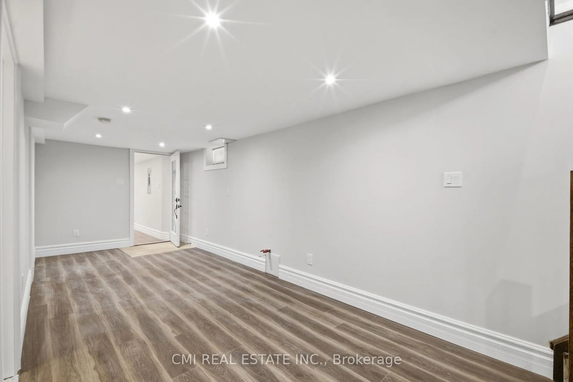 Photo 30 of 120 Northland Avenue, Toronto, Rockcliffe-Smythe — HOMEH