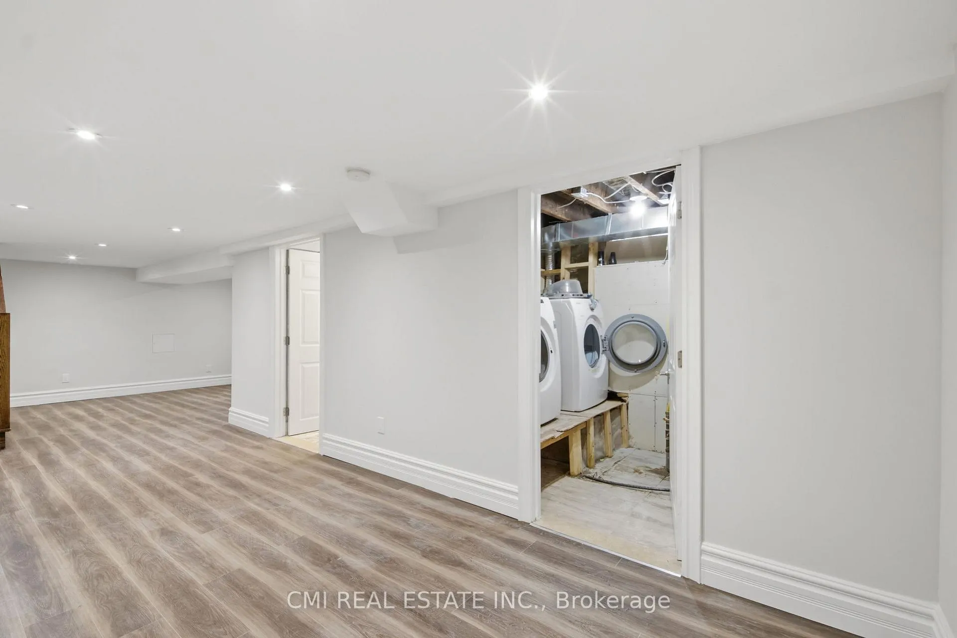 Photo 34 of 120 Northland Avenue, Toronto, Rockcliffe-Smythe — HOMEH