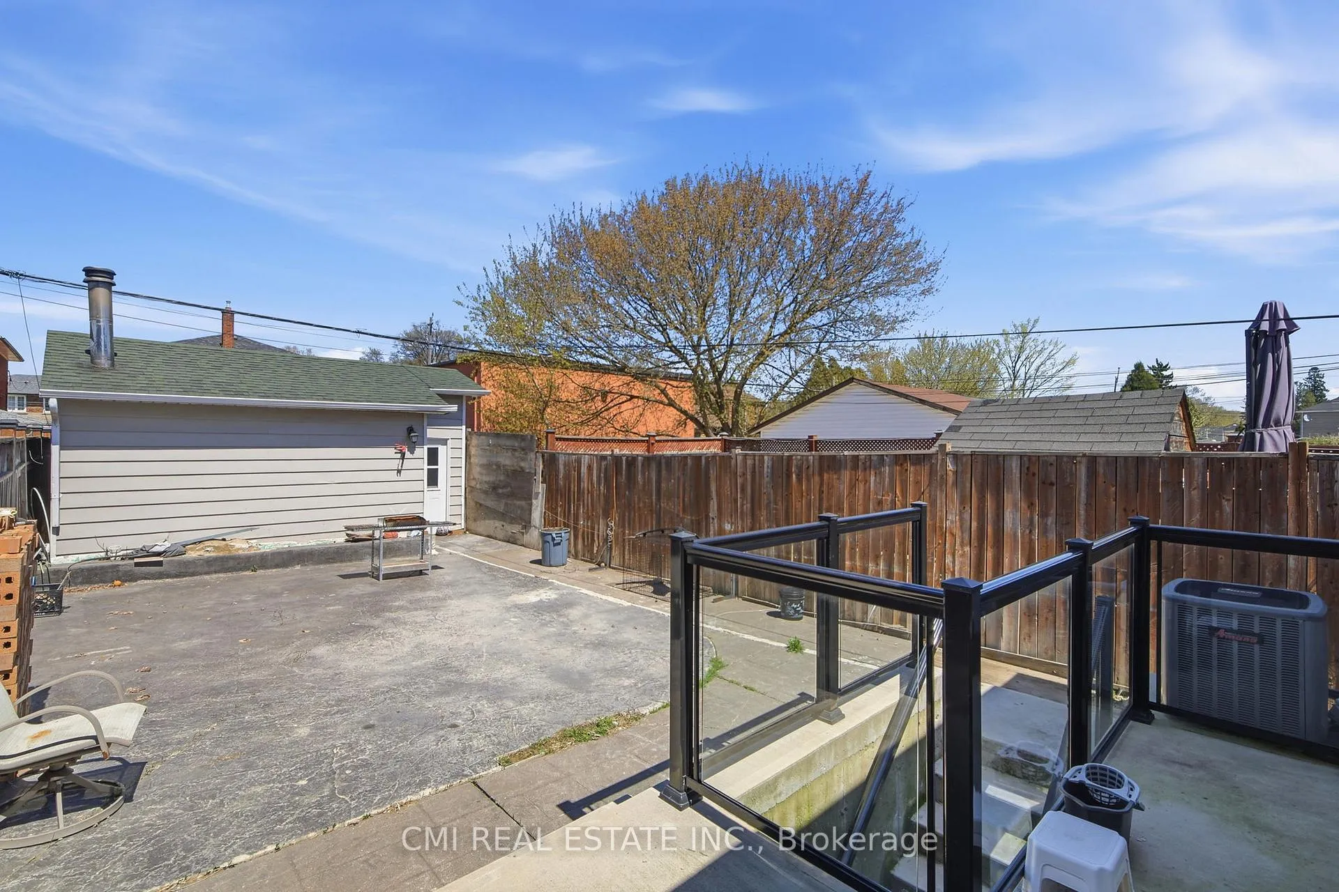 Photo 37 of 120 Northland Avenue, Toronto, Rockcliffe-Smythe — HOMEH
