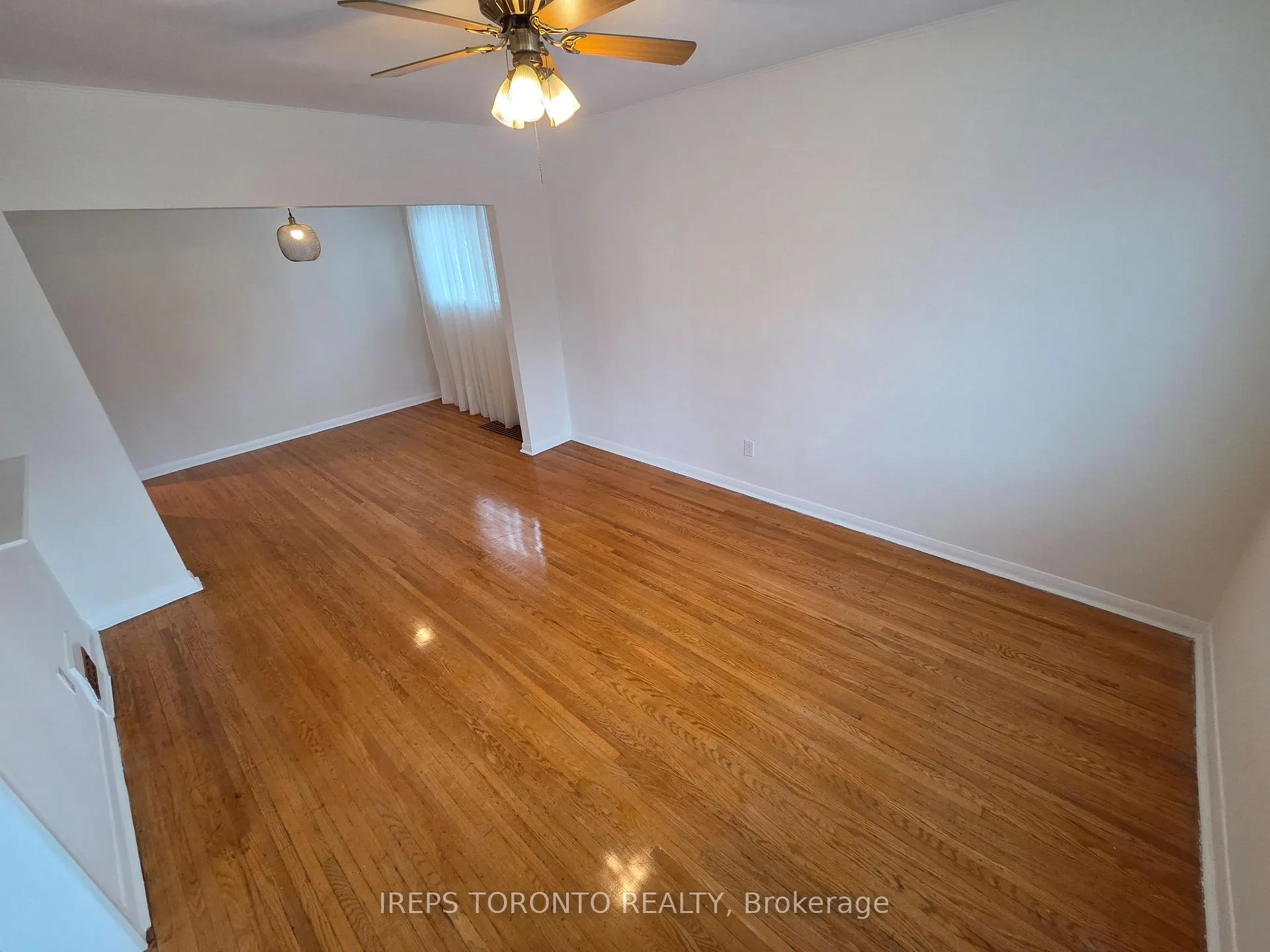 Photo 7 of 38 Tiago Avenue, Toronto, O'Connor-Parkview — HOMEH