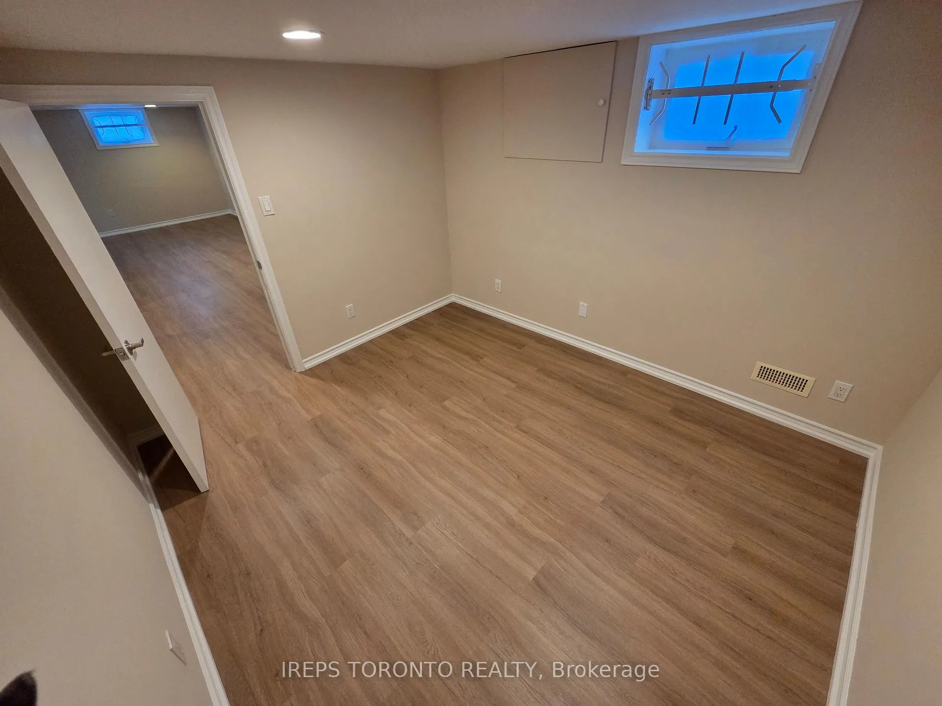 Photo 15 of 38 Tiago Avenue, Toronto, O'Connor-Parkview — HOMEH