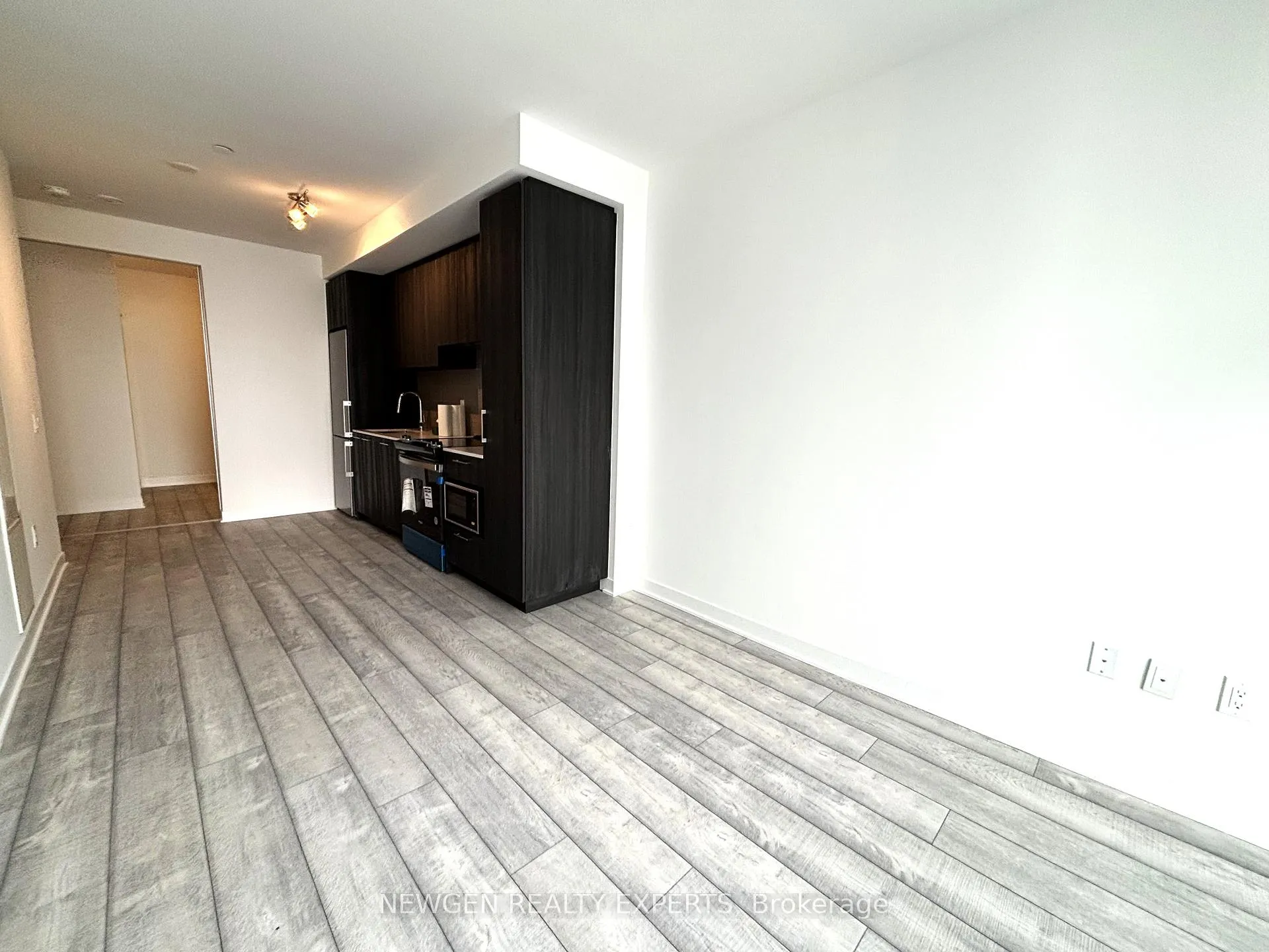 Photo 8 of Unit 701, 260 Malta Avenue, Brampton, Fletcher's Creek South — HOMEH