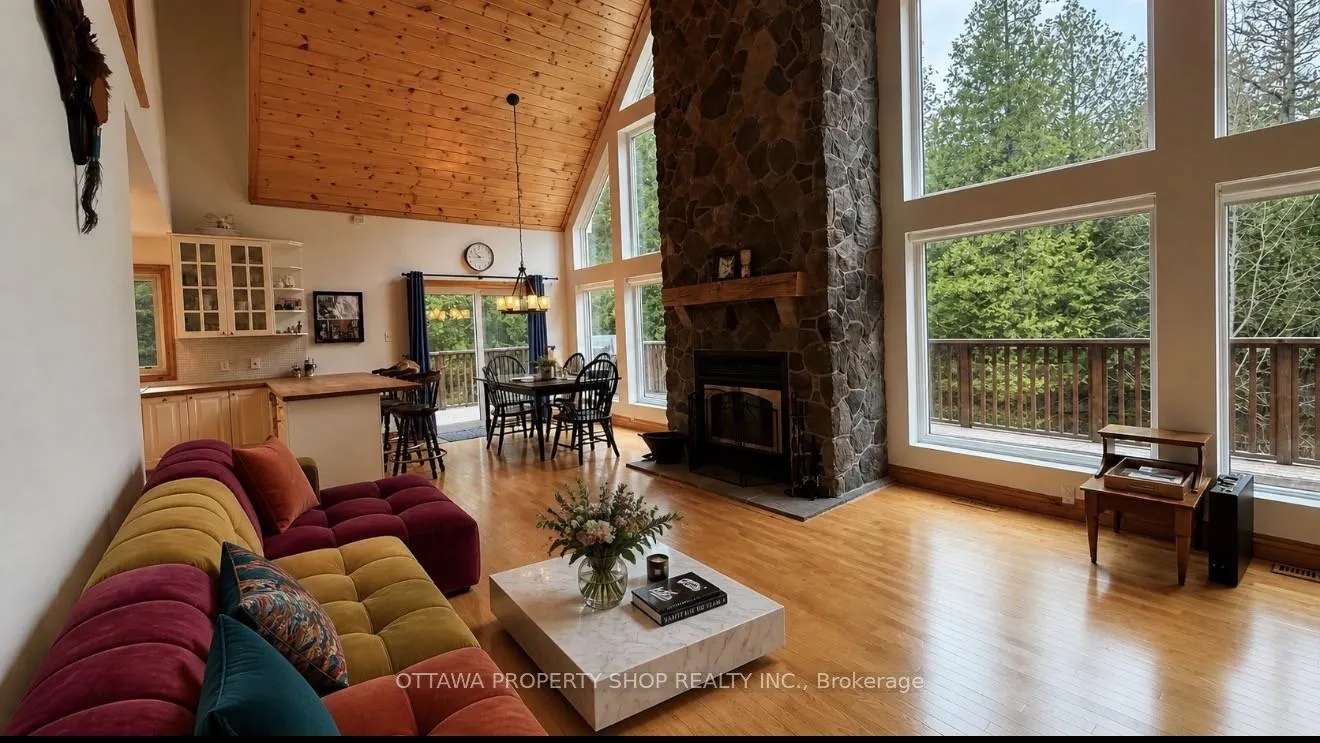 Photo 6 of 927 Spruce Ridge Road, Ottawa, Huntley Ward (South West) — HOMEH