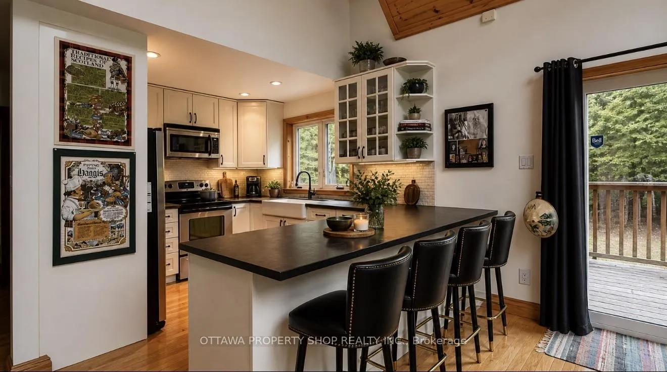 Photo 8 of 927 Spruce Ridge Road, Ottawa, Huntley Ward (South West) — HOMEH