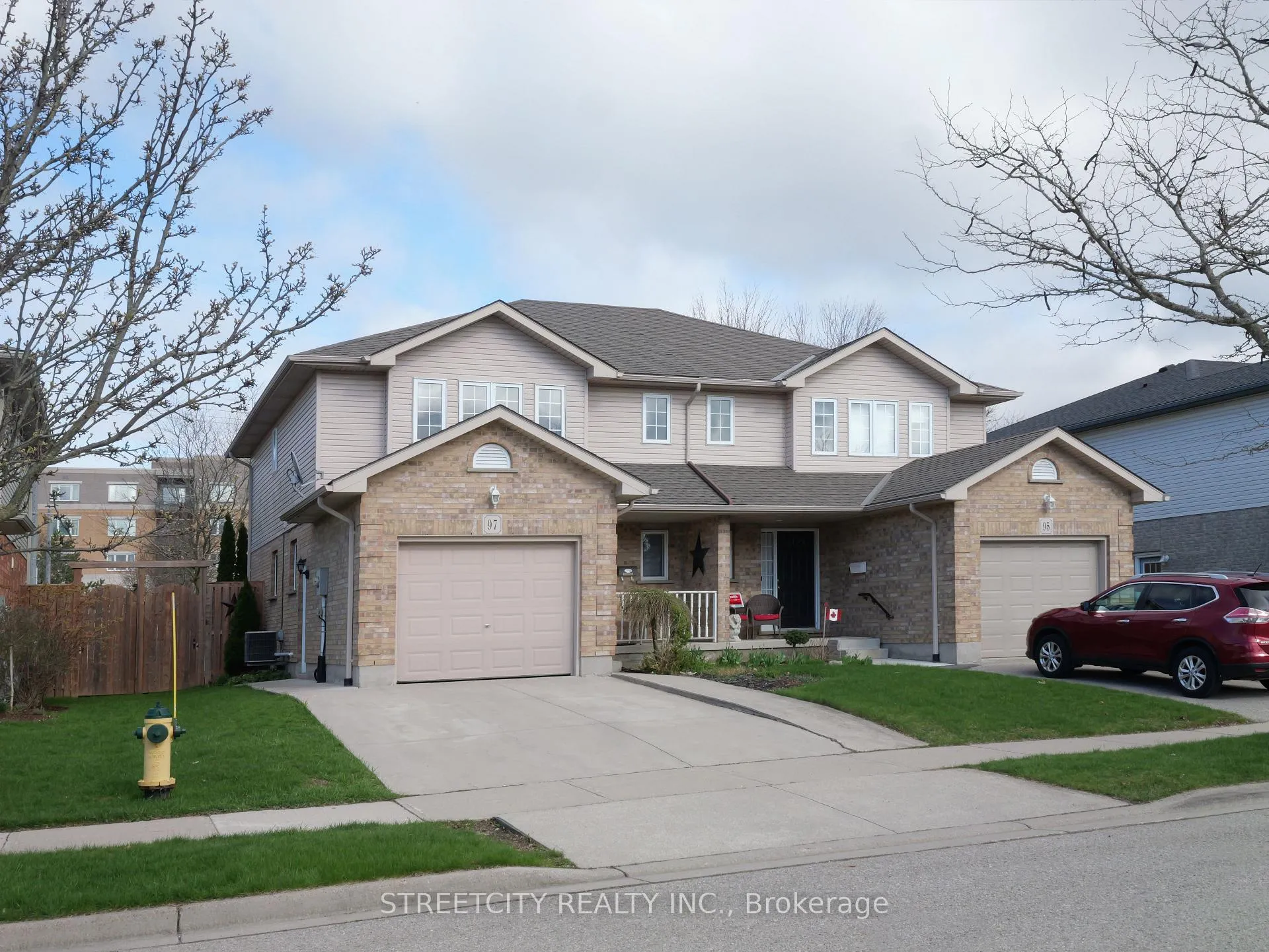 Photo 8 of 97 Gregory Crescent, Stratford — HOMEH