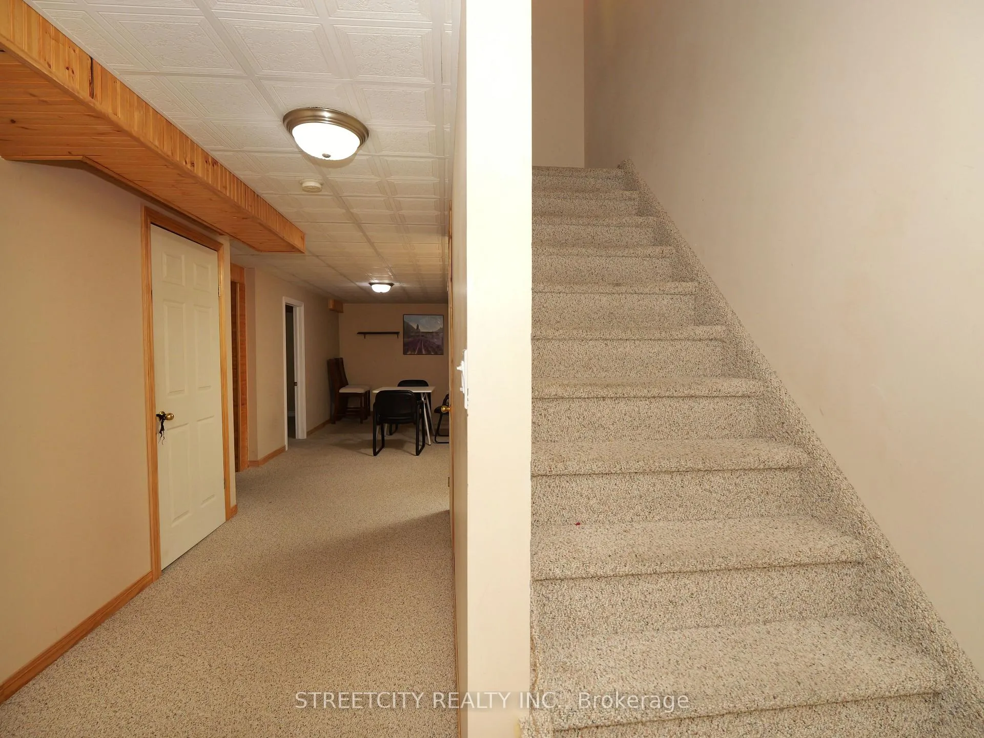 Photo 41 of 97 Gregory Crescent, Stratford — HOMEH