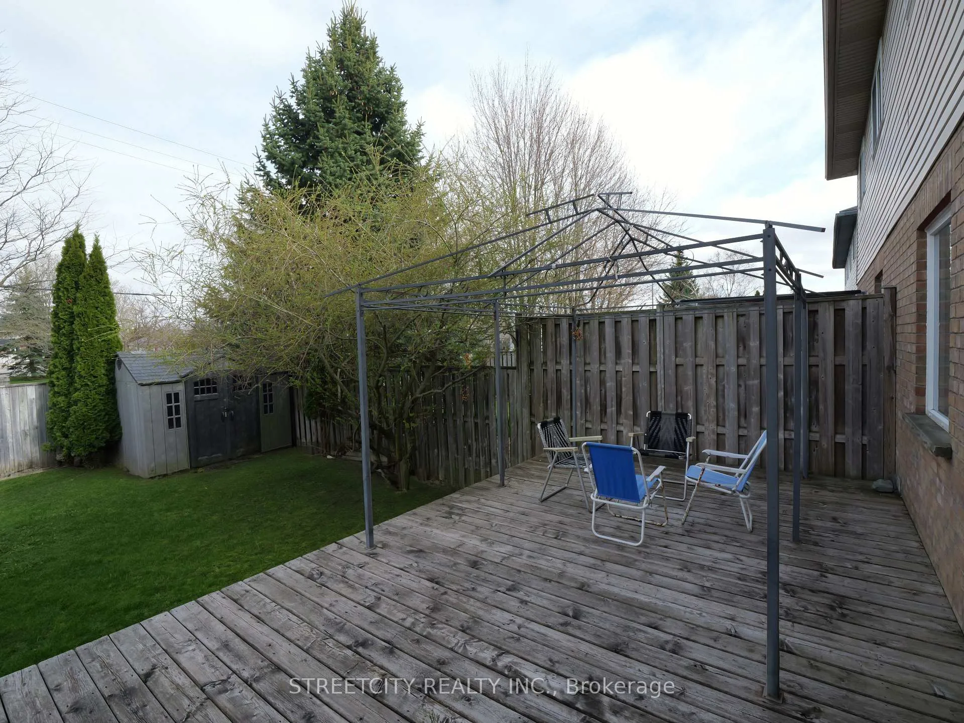 Photo 48 of 97 Gregory Crescent, Stratford — HOMEH
