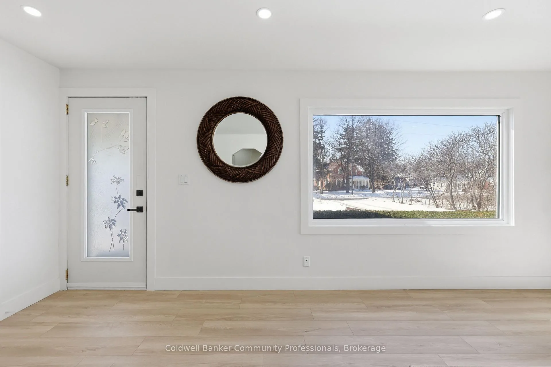 Photo 6 of 74 Freelton Road, Hamilton, Freelton — HOMEH