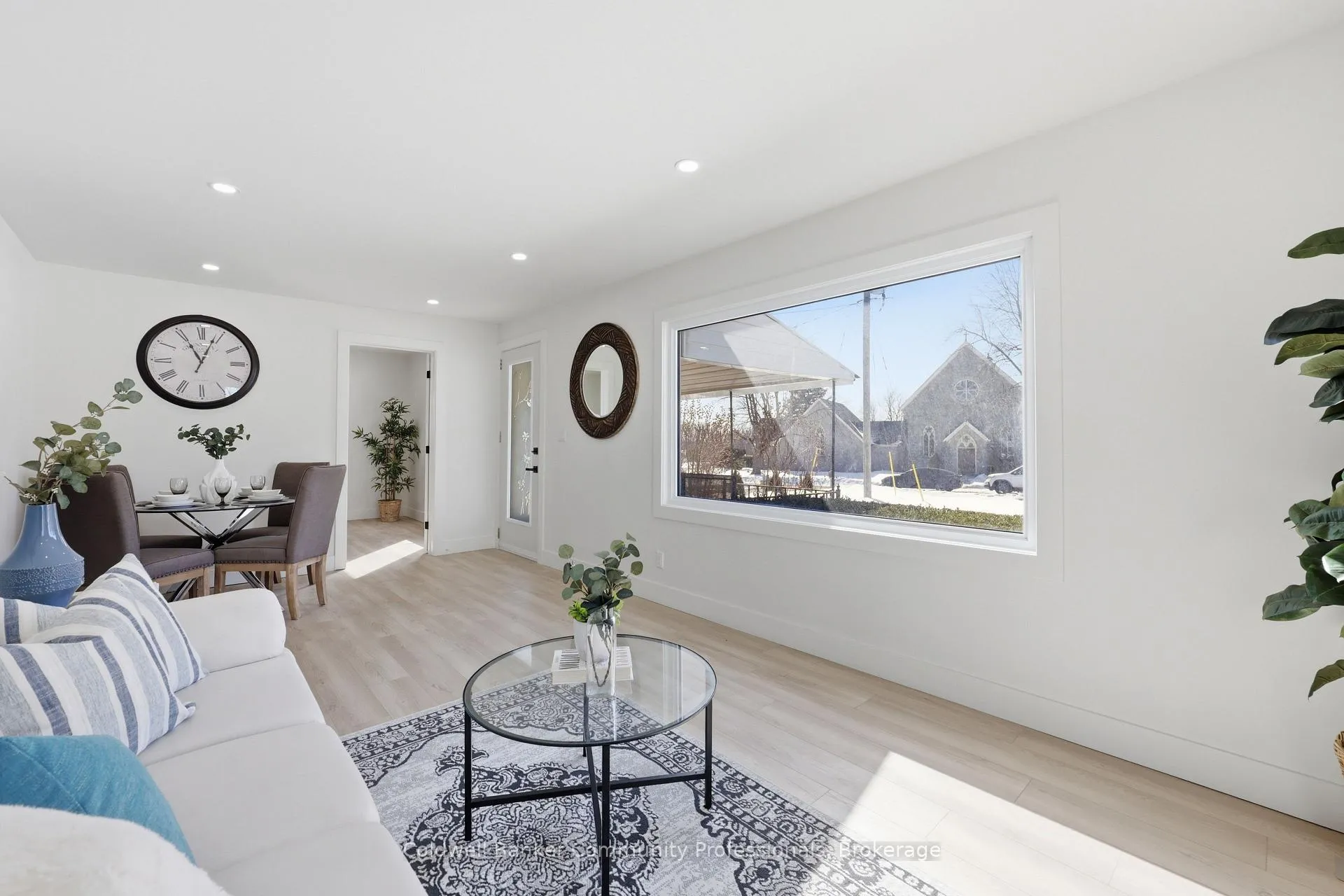 Photo 9 of 74 Freelton Road, Hamilton, Freelton — HOMEH