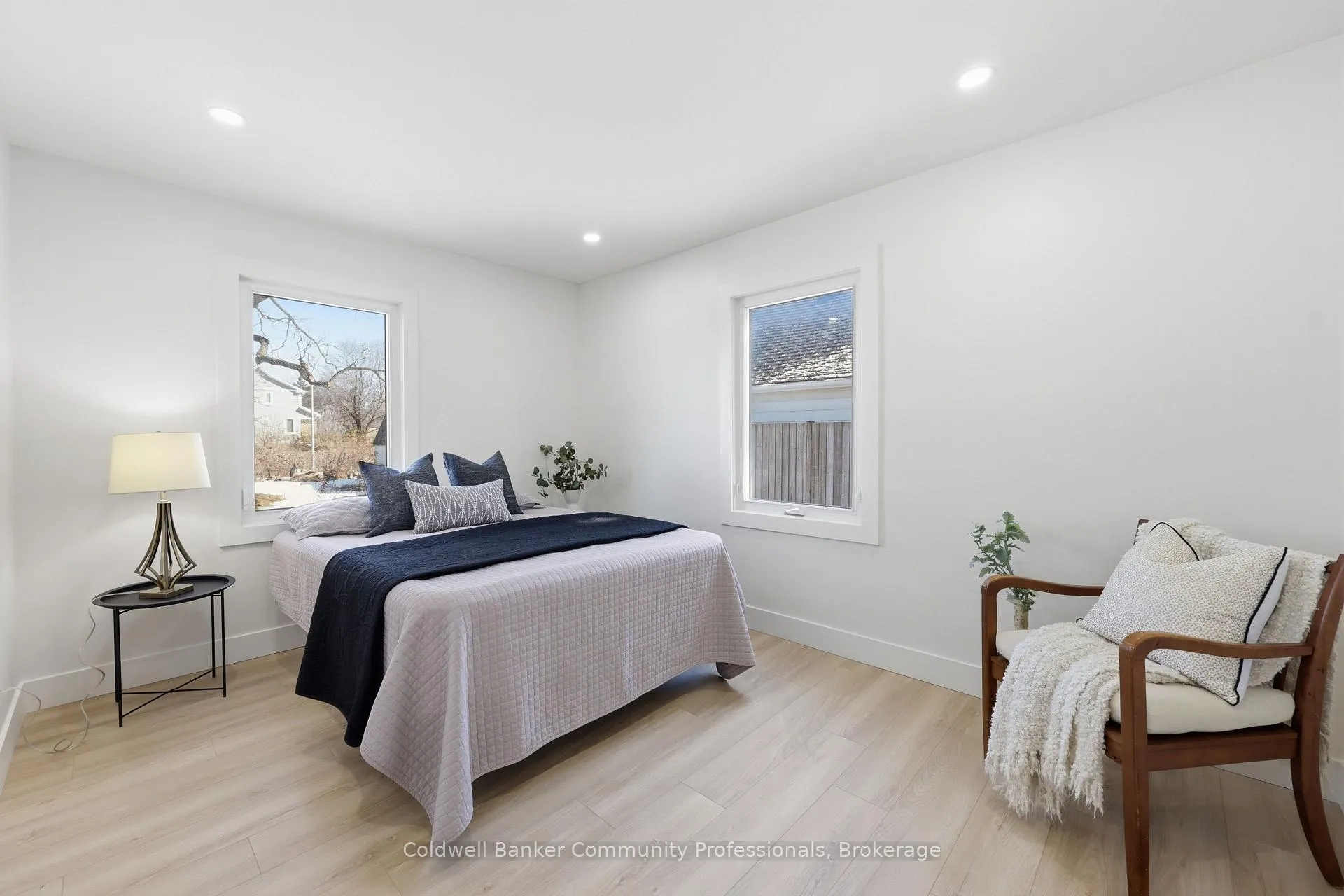 Photo 17 of 74 Freelton Road, Hamilton, Freelton — HOMEH