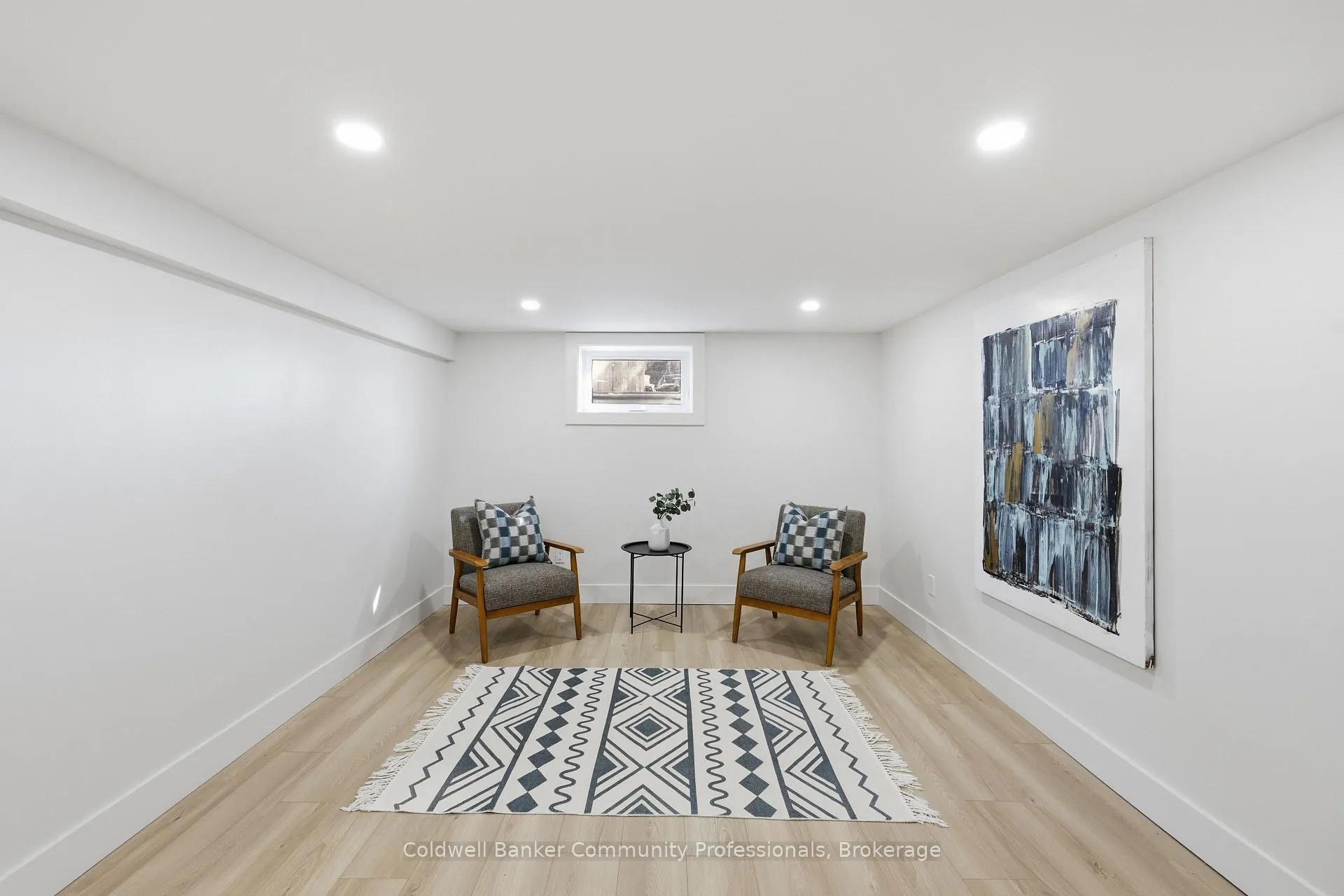 Photo 25 of 74 Freelton Road, Hamilton, Freelton — HOMEH