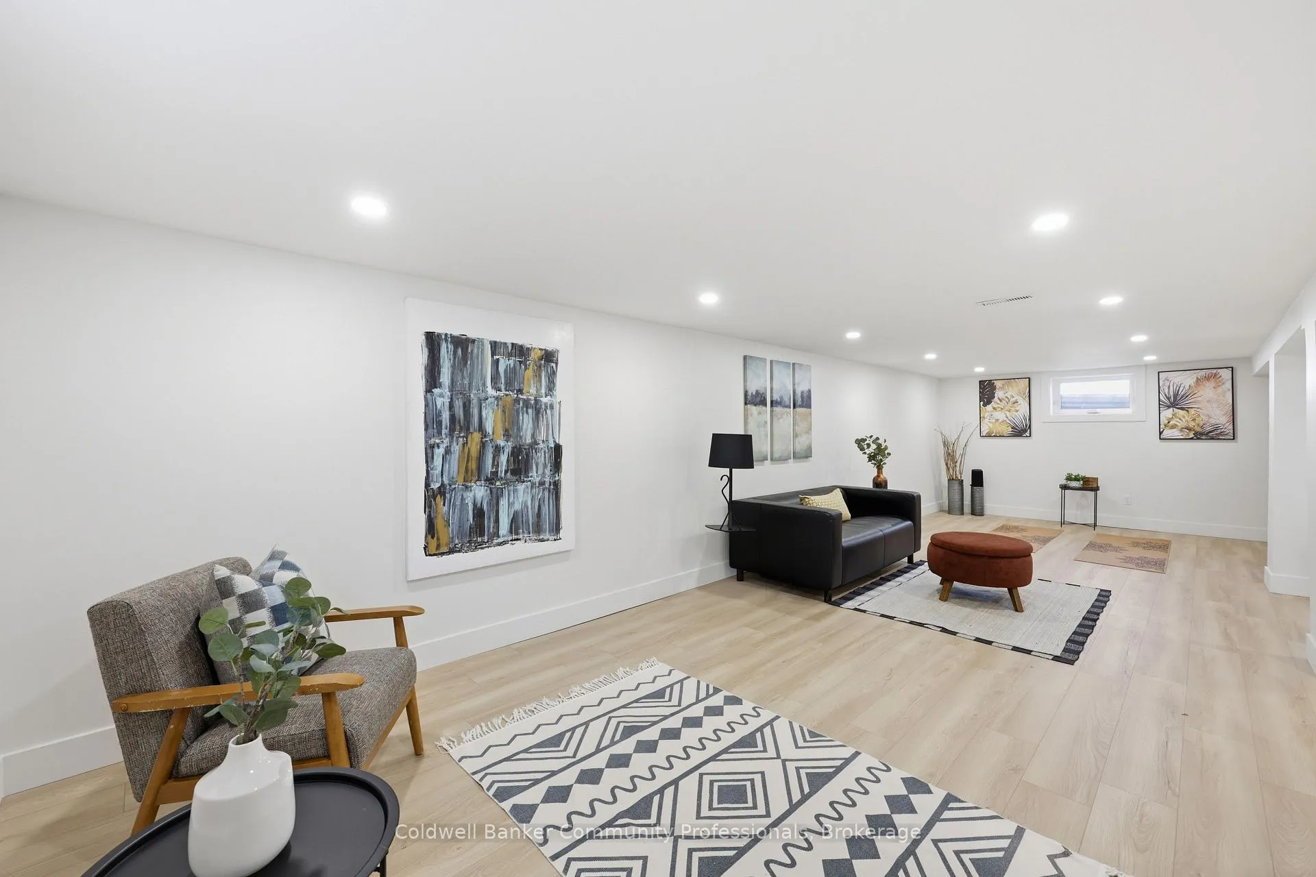 Photo 26 of 74 Freelton Road, Hamilton, Freelton — HOMEH