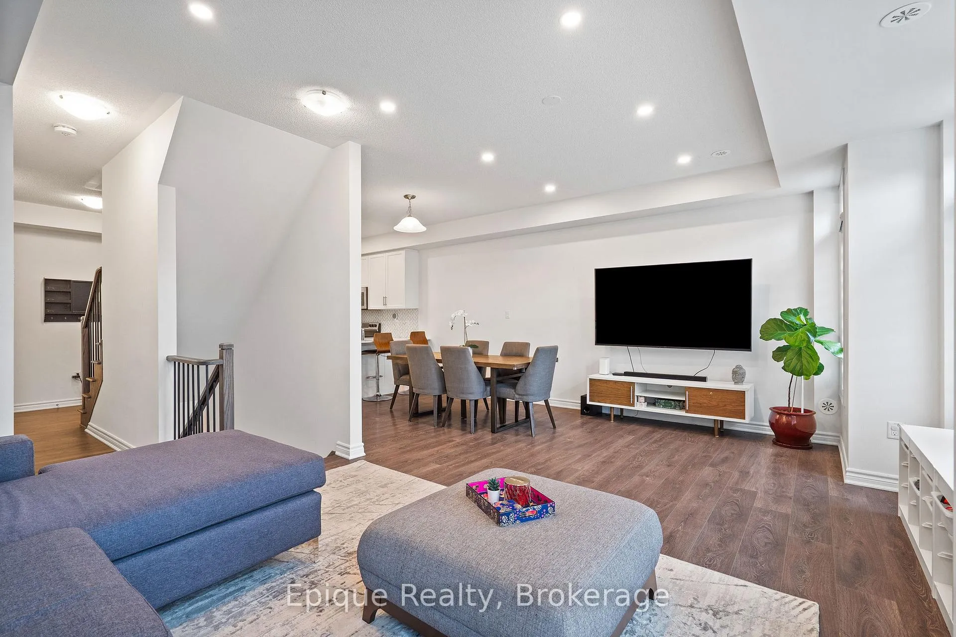 Photo 9 of 1158 Restivo Lane, Milton, Ford — HOMEH