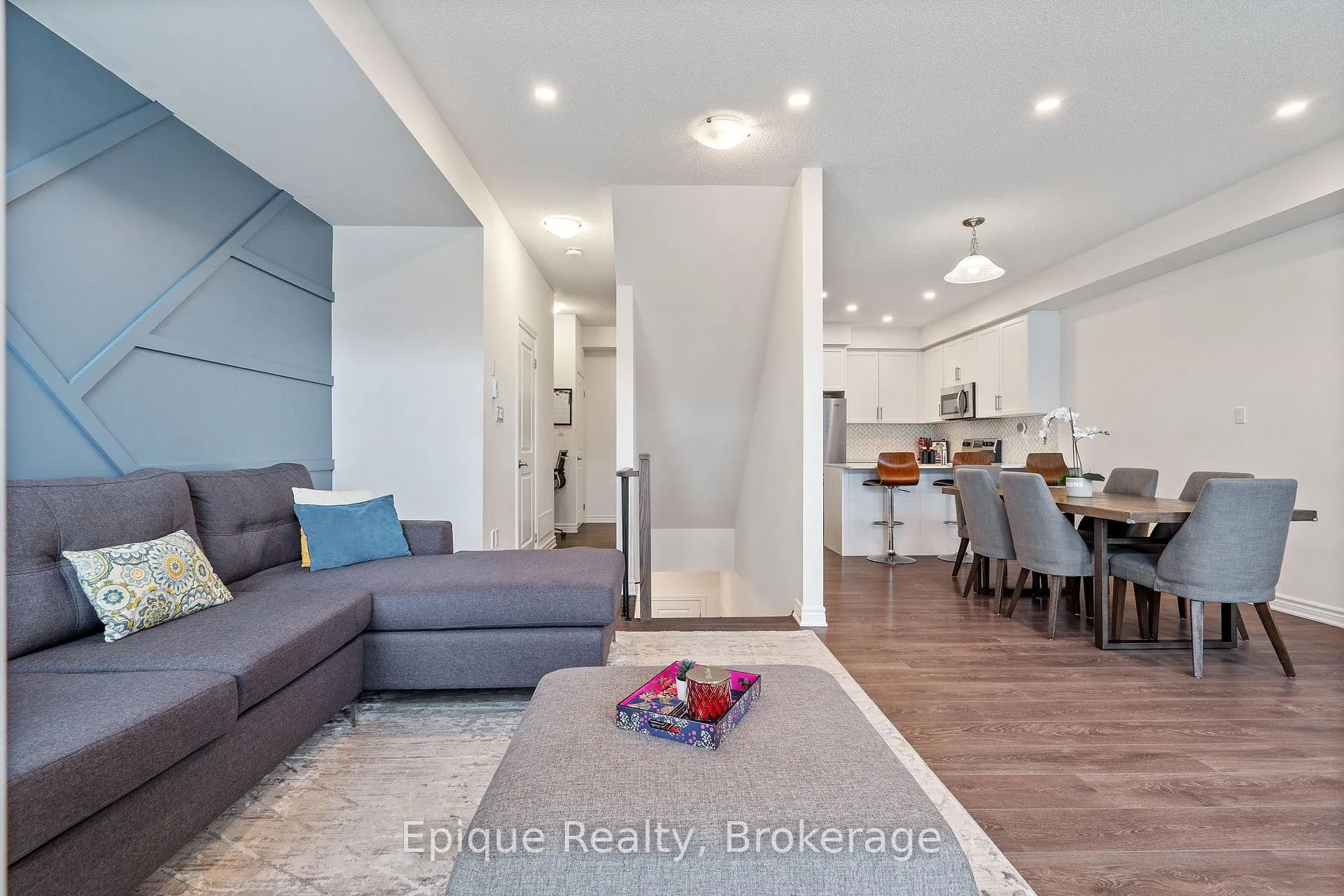 Photo 10 of 1158 Restivo Lane, Milton, Ford — HOMEH