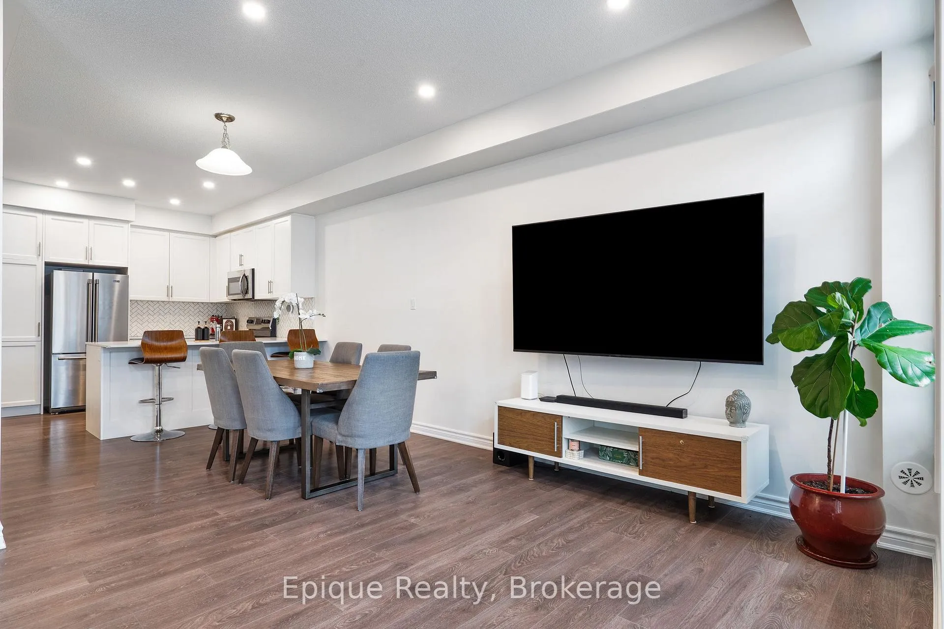 Photo 15 of 1158 Restivo Lane, Milton, Ford — HOMEH