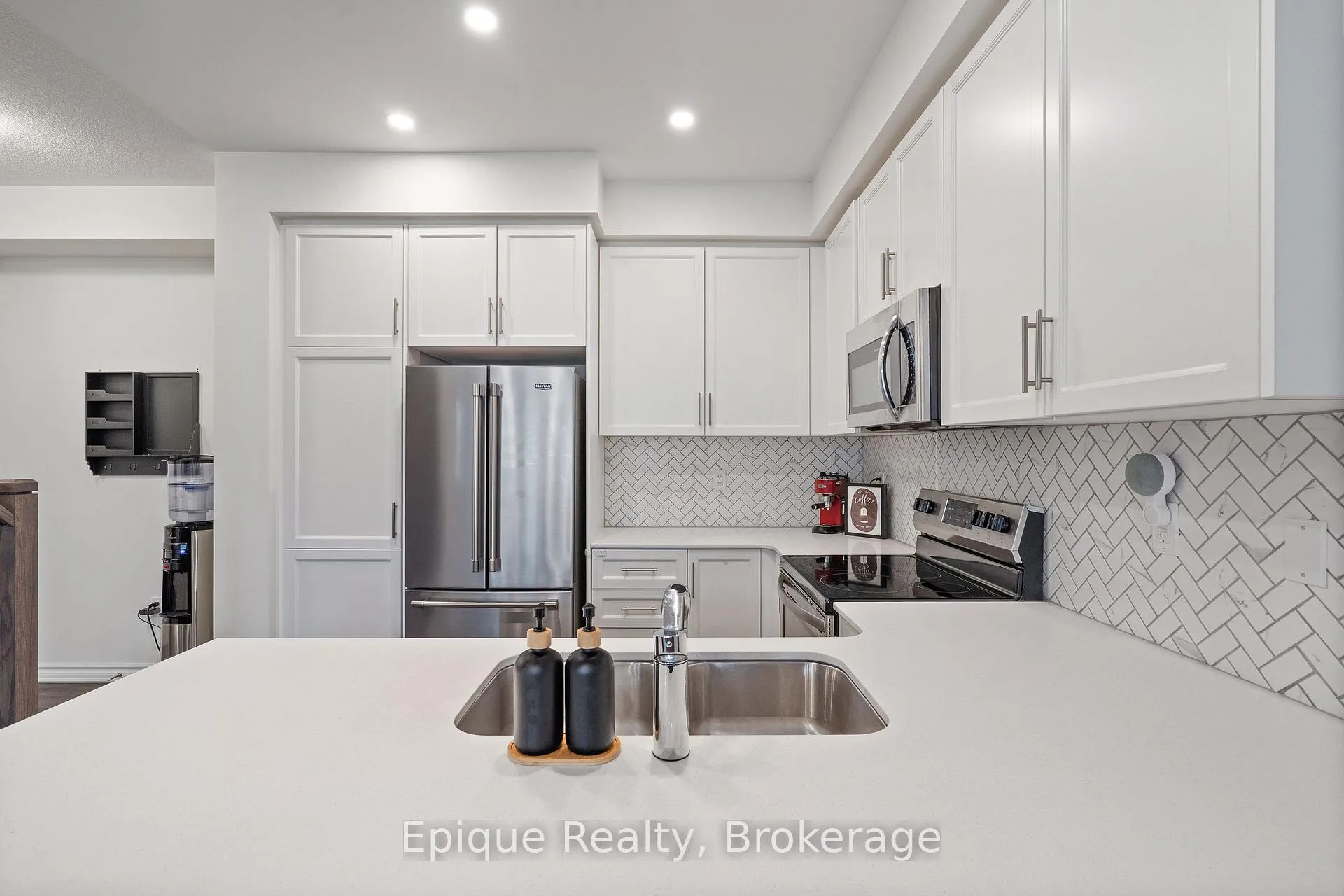 Photo 24 of 1158 Restivo Lane, Milton, Ford — HOMEH