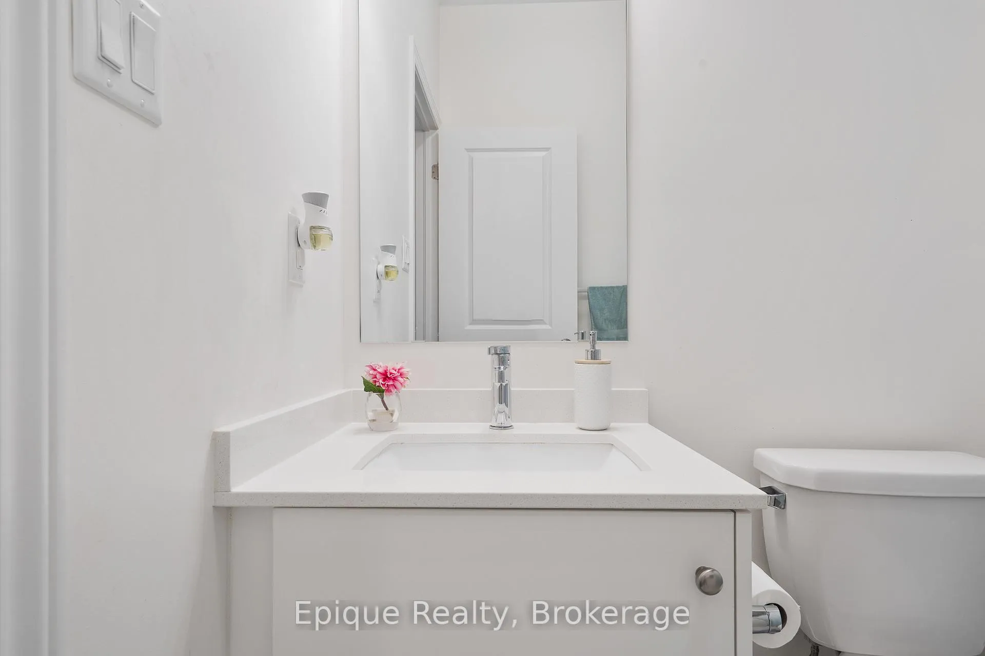 Photo 33 of 1158 Restivo Lane, Milton, Ford — HOMEH