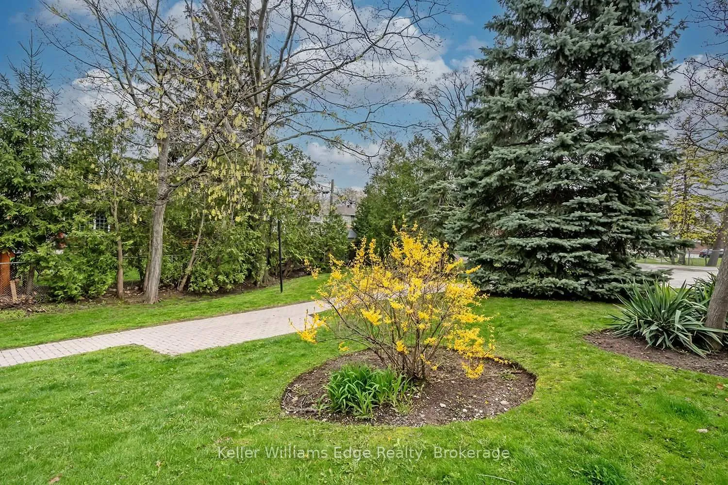 Photo 48 of Unit 51, 3031 Glencrest Road, Burlington, Roseland — HOMEH