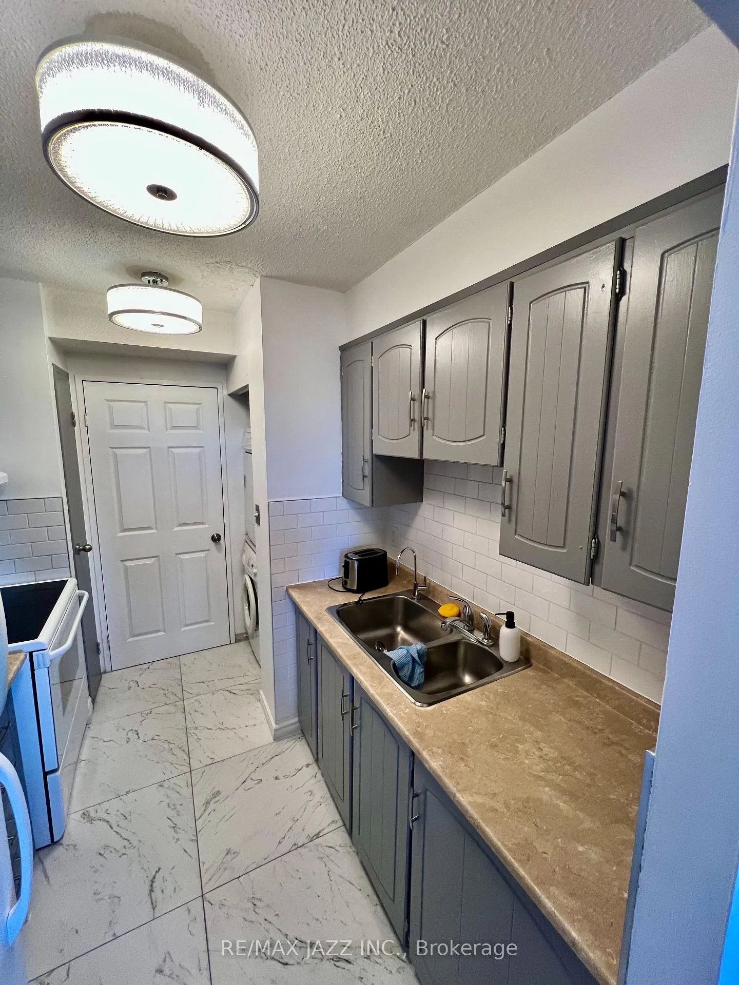 Photo 6 of Unit 716, 55 William Street E, Oshawa, O'Neill — HOMEH