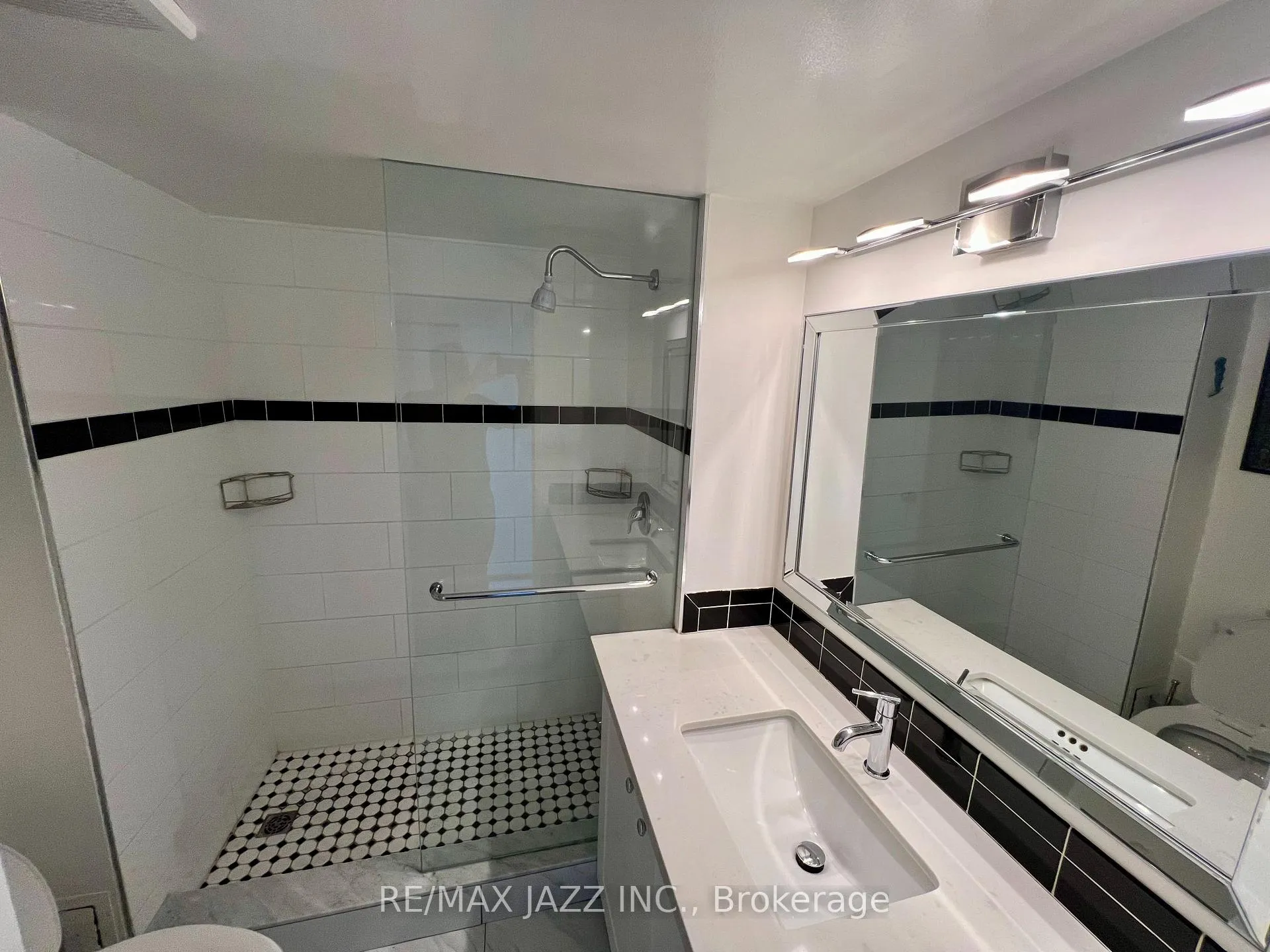 Photo 11 of Unit 716, 55 William Street E, Oshawa, O'Neill — HOMEH