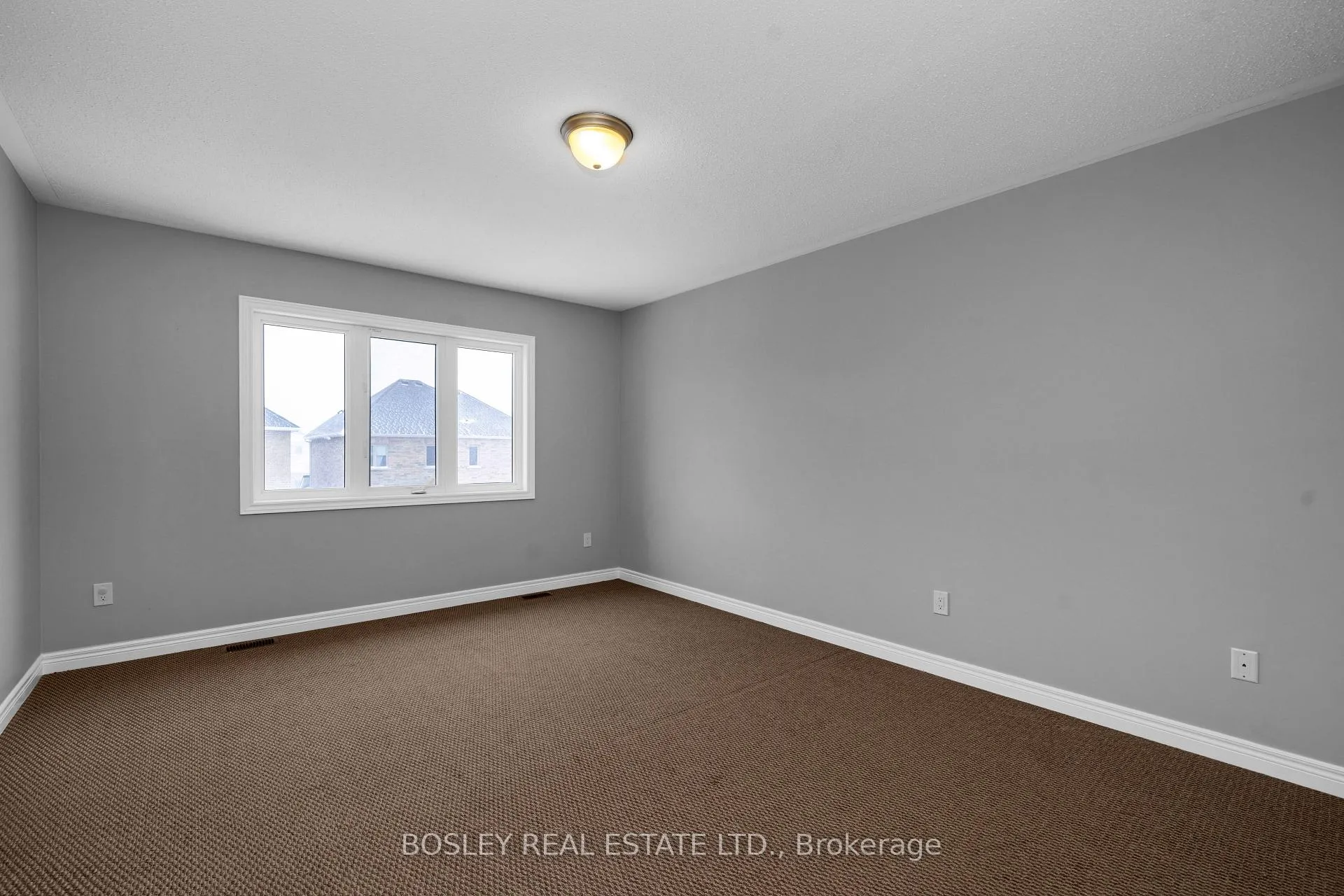 Photo 14 of 24 Schwalm Crescent, New Tecumseth, Tottenham — HOMEH