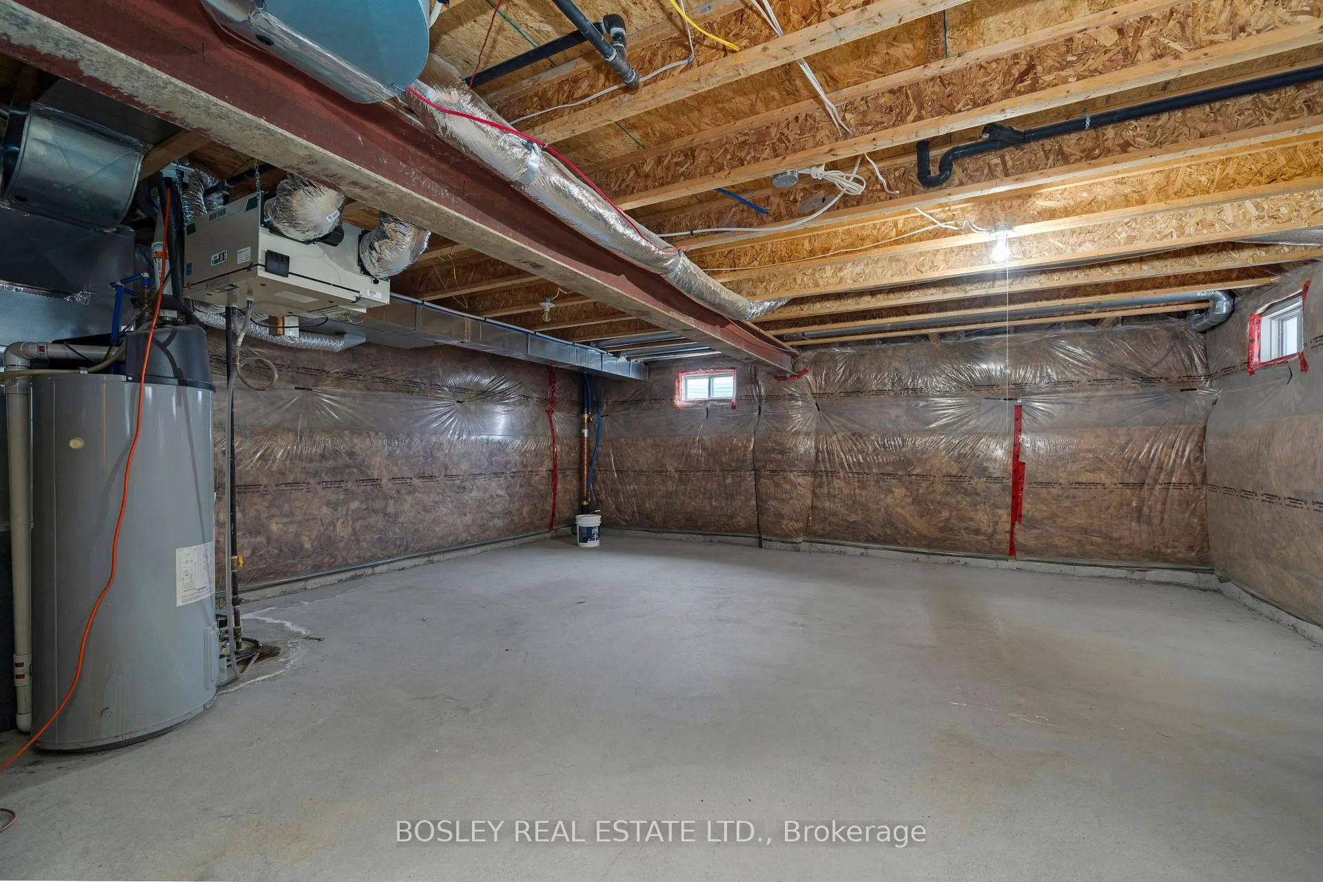 Photo 25 of 24 Schwalm Crescent, New Tecumseth, Tottenham — HOMEH