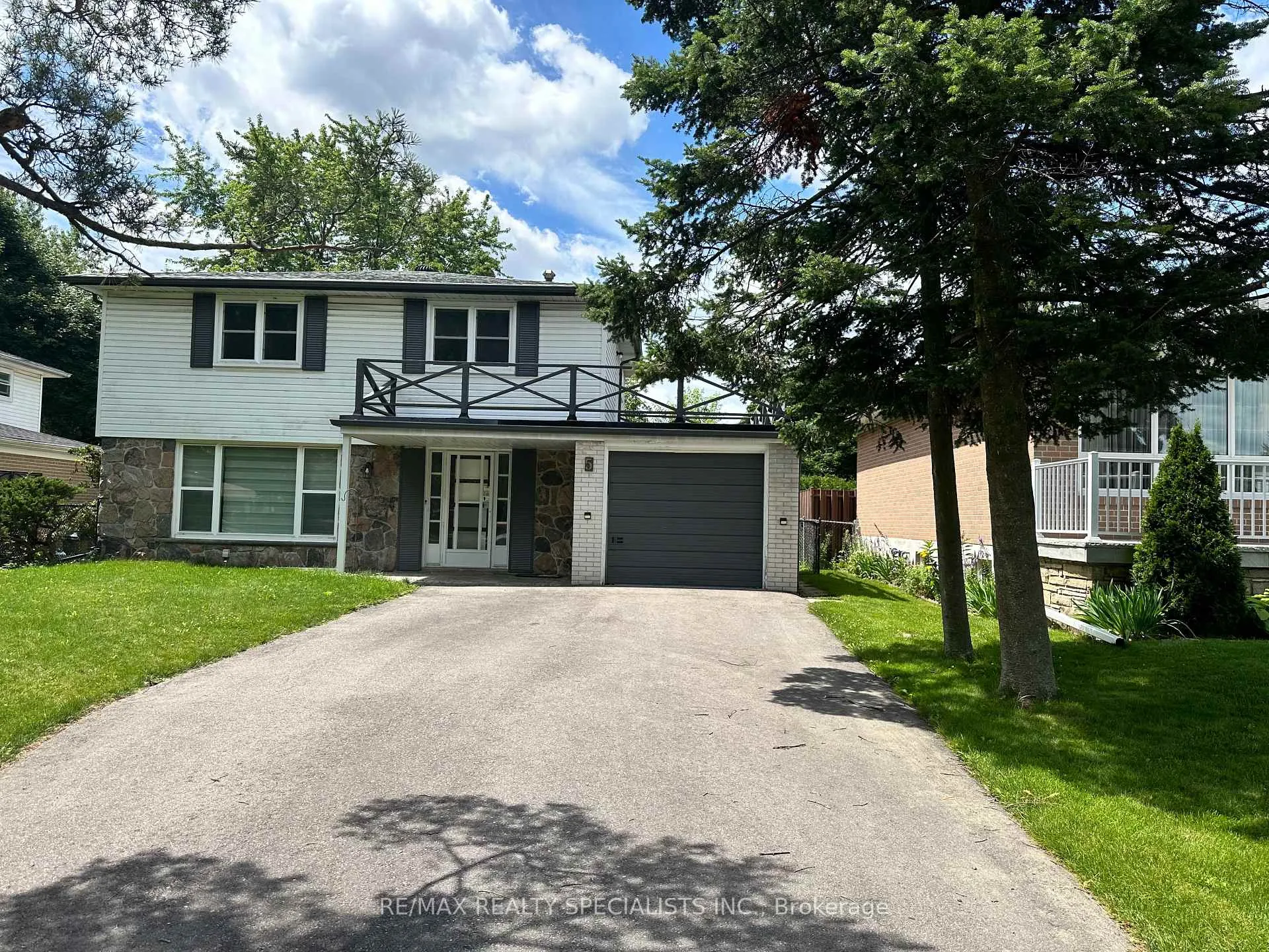 Photo 1 of 5 Norval Crescent, Brampton, Brampton East — HOMEH