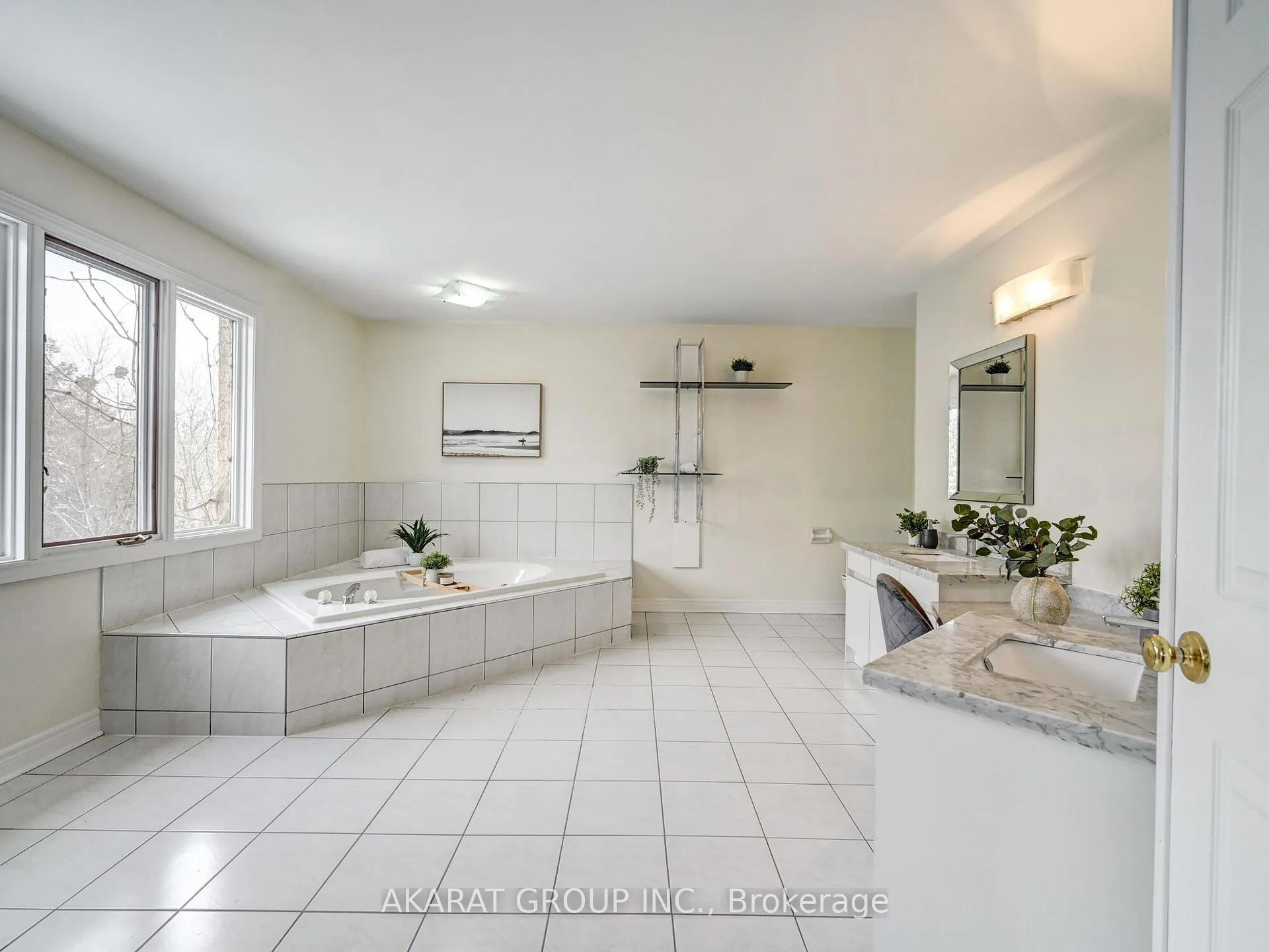 Photo 28 of 1626 Heritage Way, Oakville, Glen Abbey — HOMEH