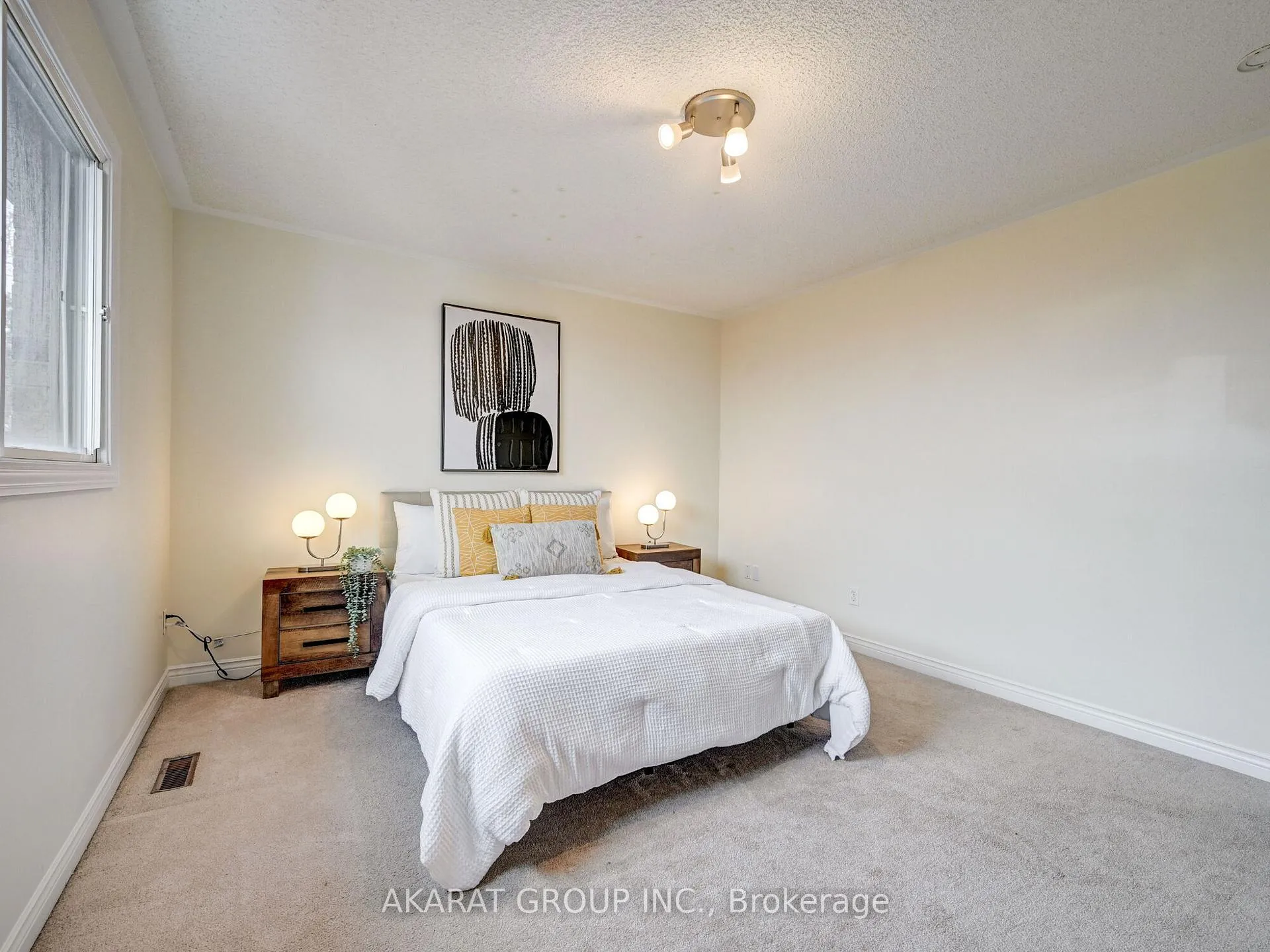 Photo 33 of 1626 Heritage Way, Oakville, Glen Abbey — HOMEH