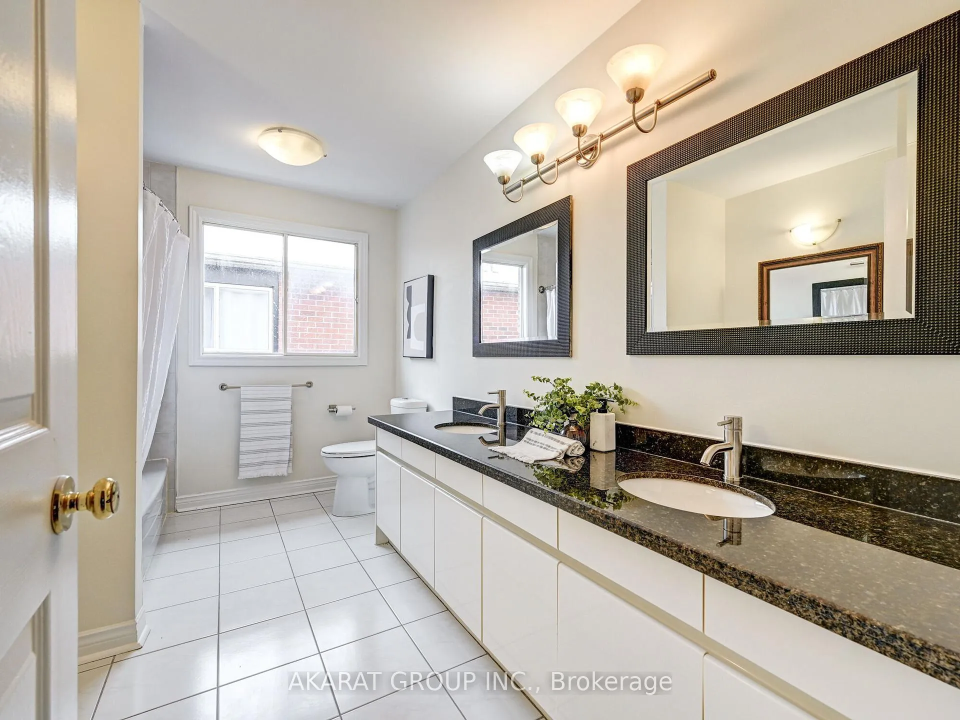 Photo 40 of 1626 Heritage Way, Oakville, Glen Abbey — HOMEH