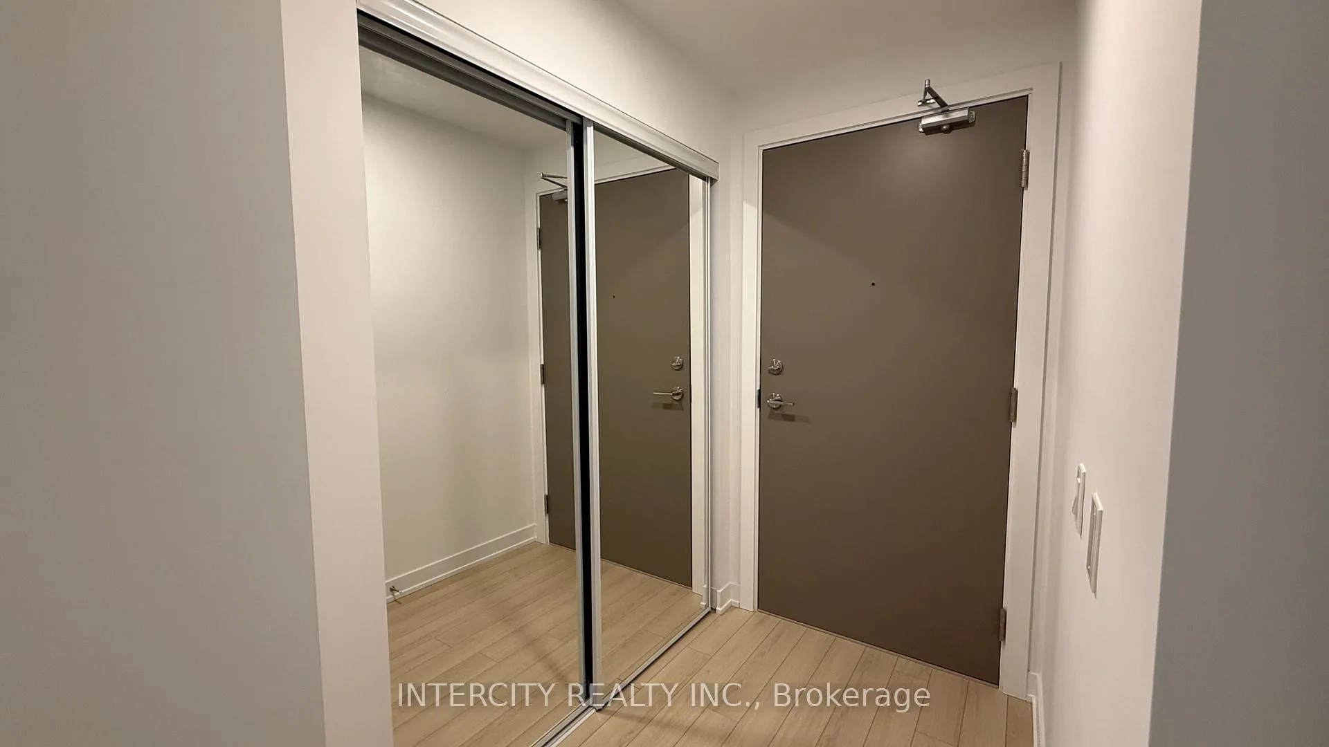 Photo 3 of Unit 2212, 15 Skyridge Drive, Brampton, Bram East — HOMEH