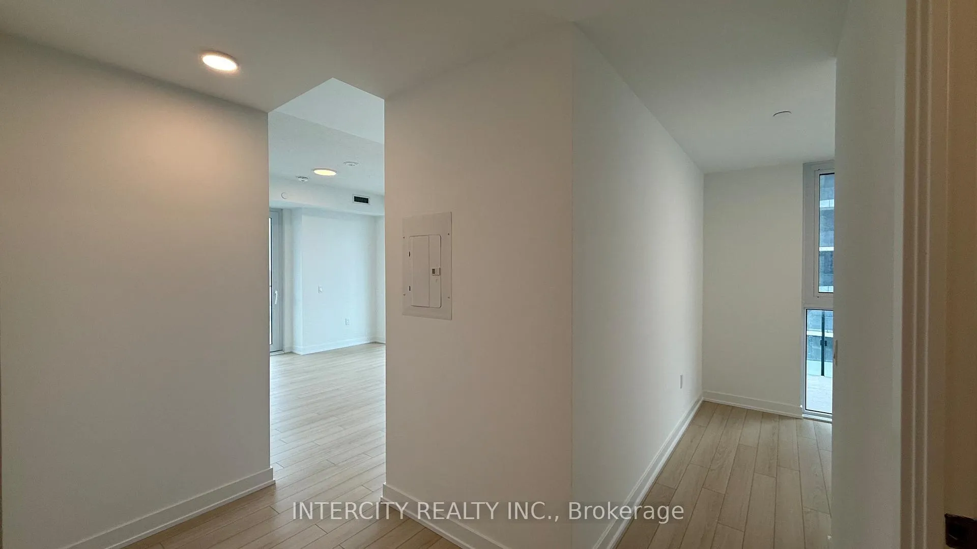 Photo 4 of Unit 2212, 15 Skyridge Drive, Brampton, Bram East — HOMEH