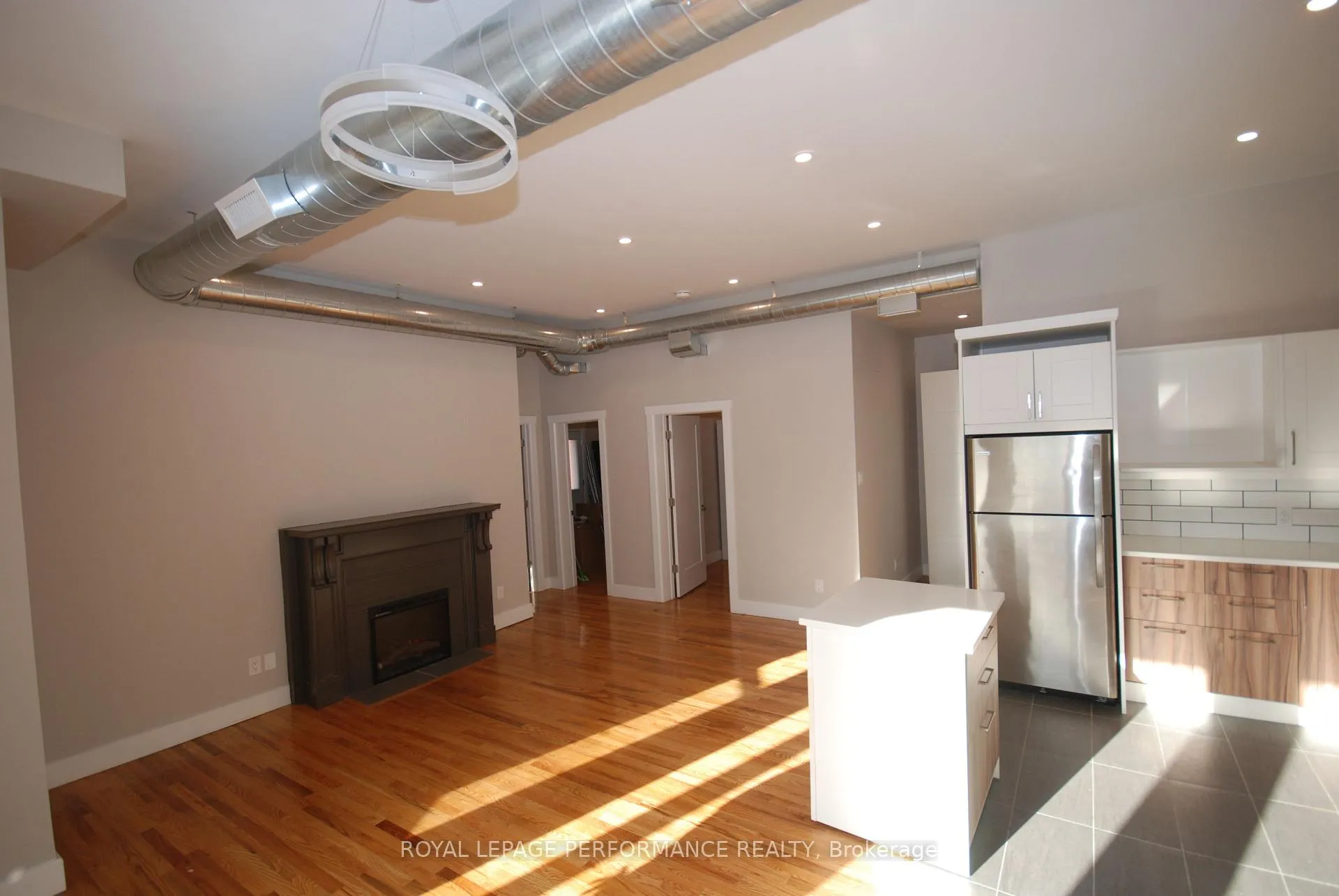 Photo 5 of Unit 6, 4 Range Road, Ottawa, Sandy Hill — HOMEH