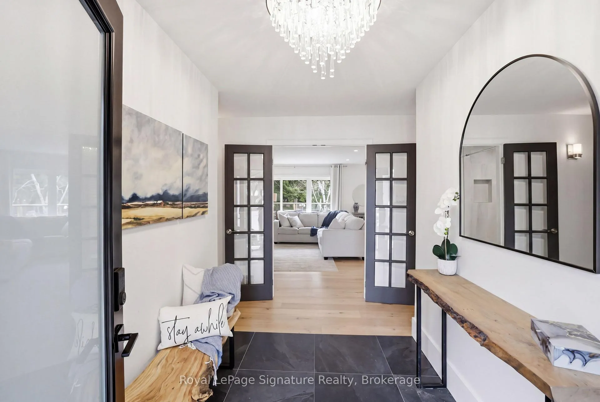 Photo 1 of 98 Moore Crescent, Blue Mountains — HOMEH
