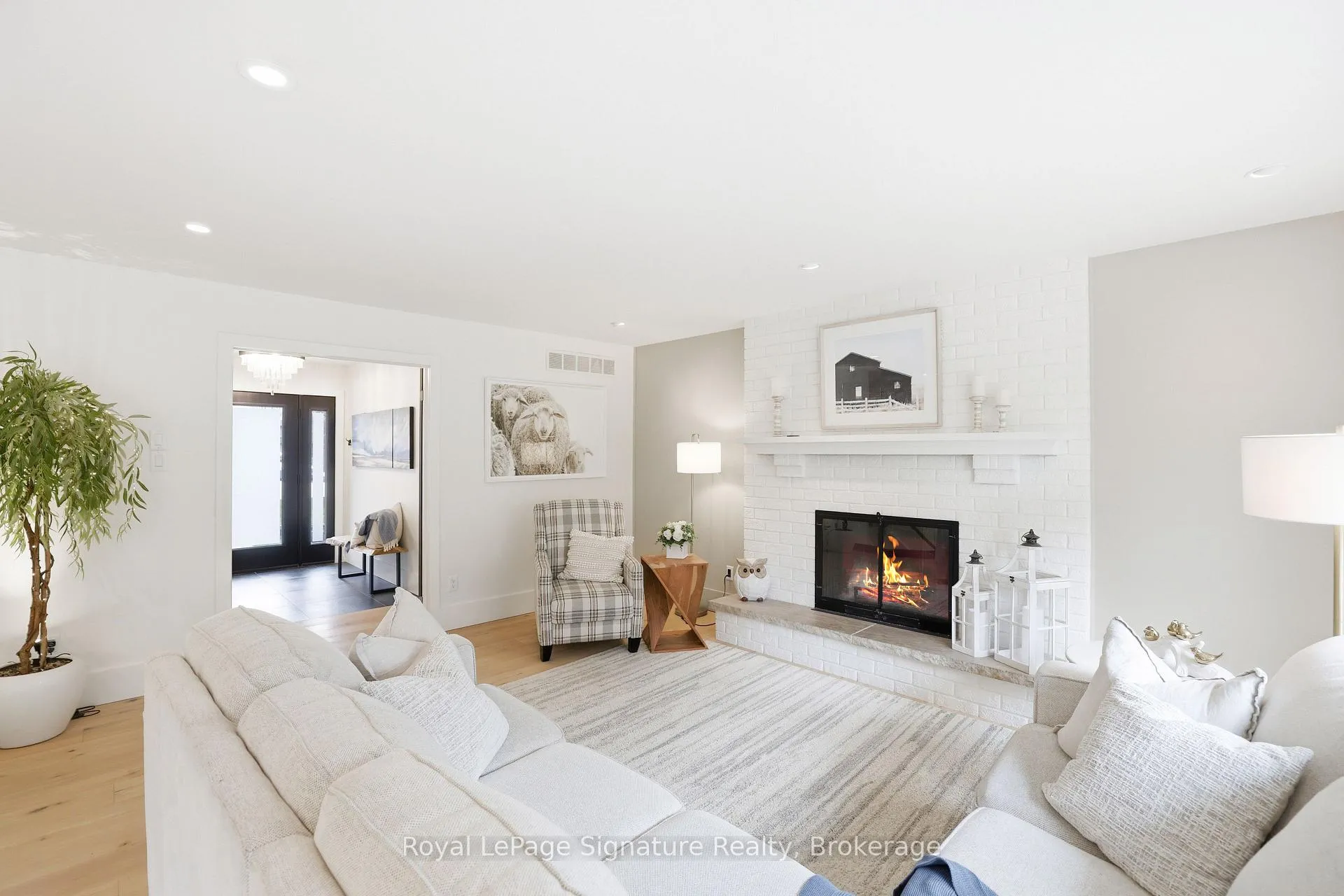 Photo 5 of 98 Moore Crescent, Blue Mountains — HOMEH