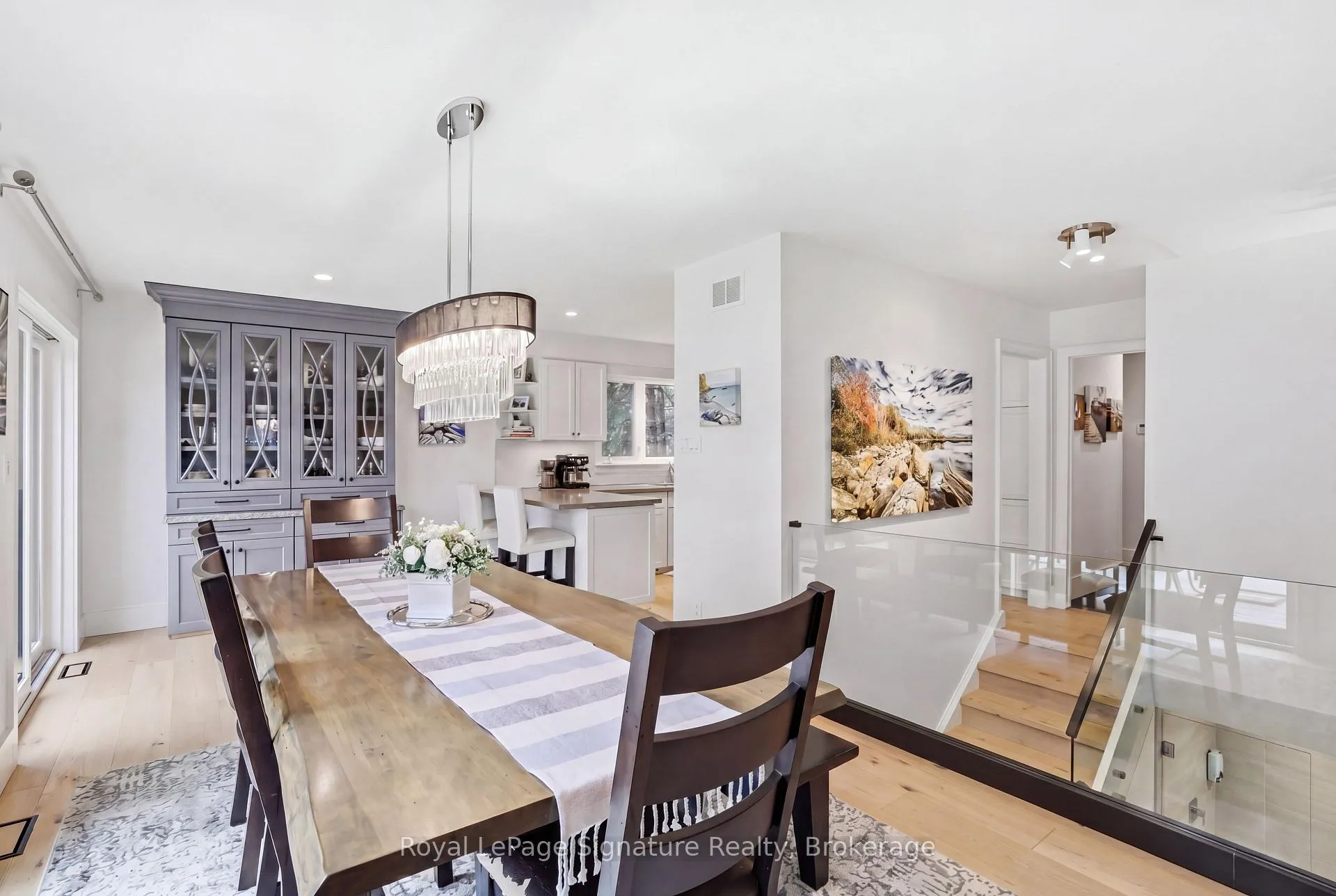 Photo 8 of 98 Moore Crescent, Blue Mountains — HOMEH