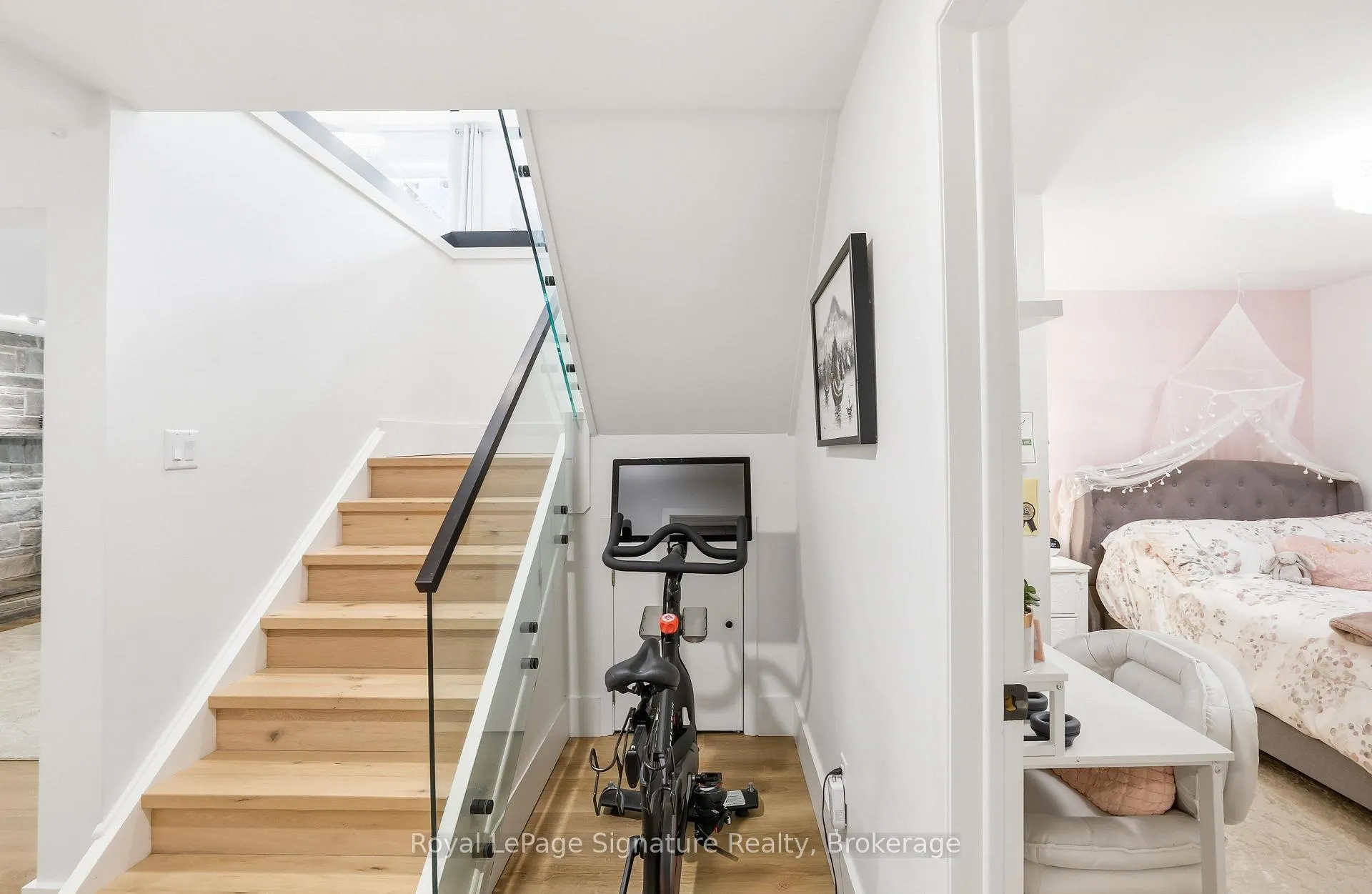 Photo 16 of 98 Moore Crescent, Blue Mountains — HOMEH