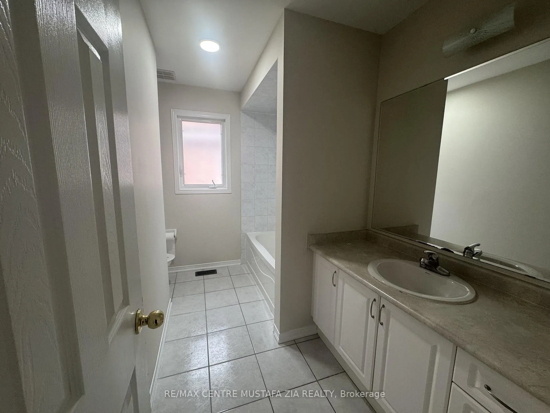 Photo 13 of 158 Lavery Heights, Milton, Scott — HOMEH