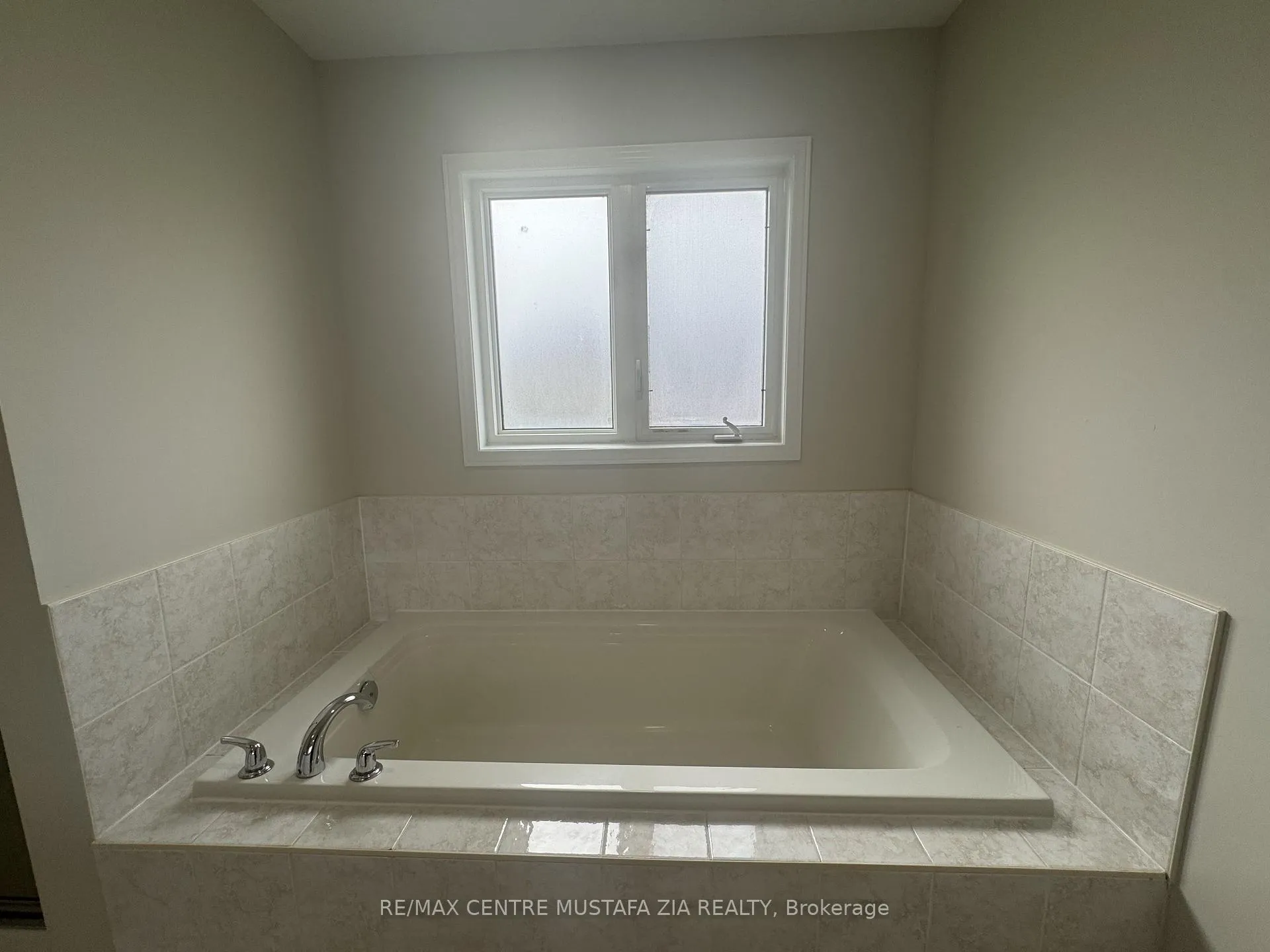 Photo 18 of 158 Lavery Heights, Milton, Scott — HOMEH