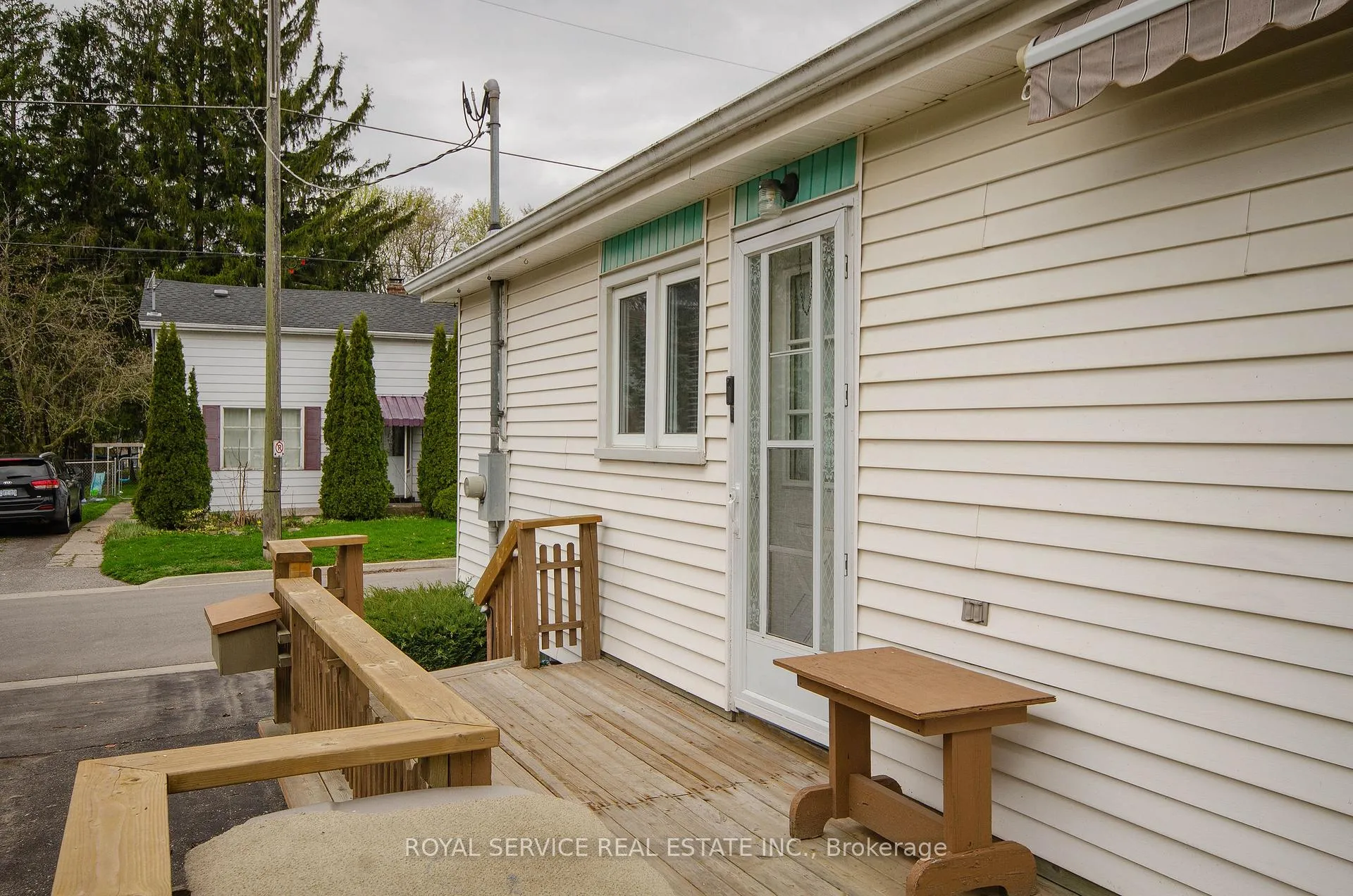 Photo 7 of 29 Prospect Street, Clarington, Bowmanville — HOMEH