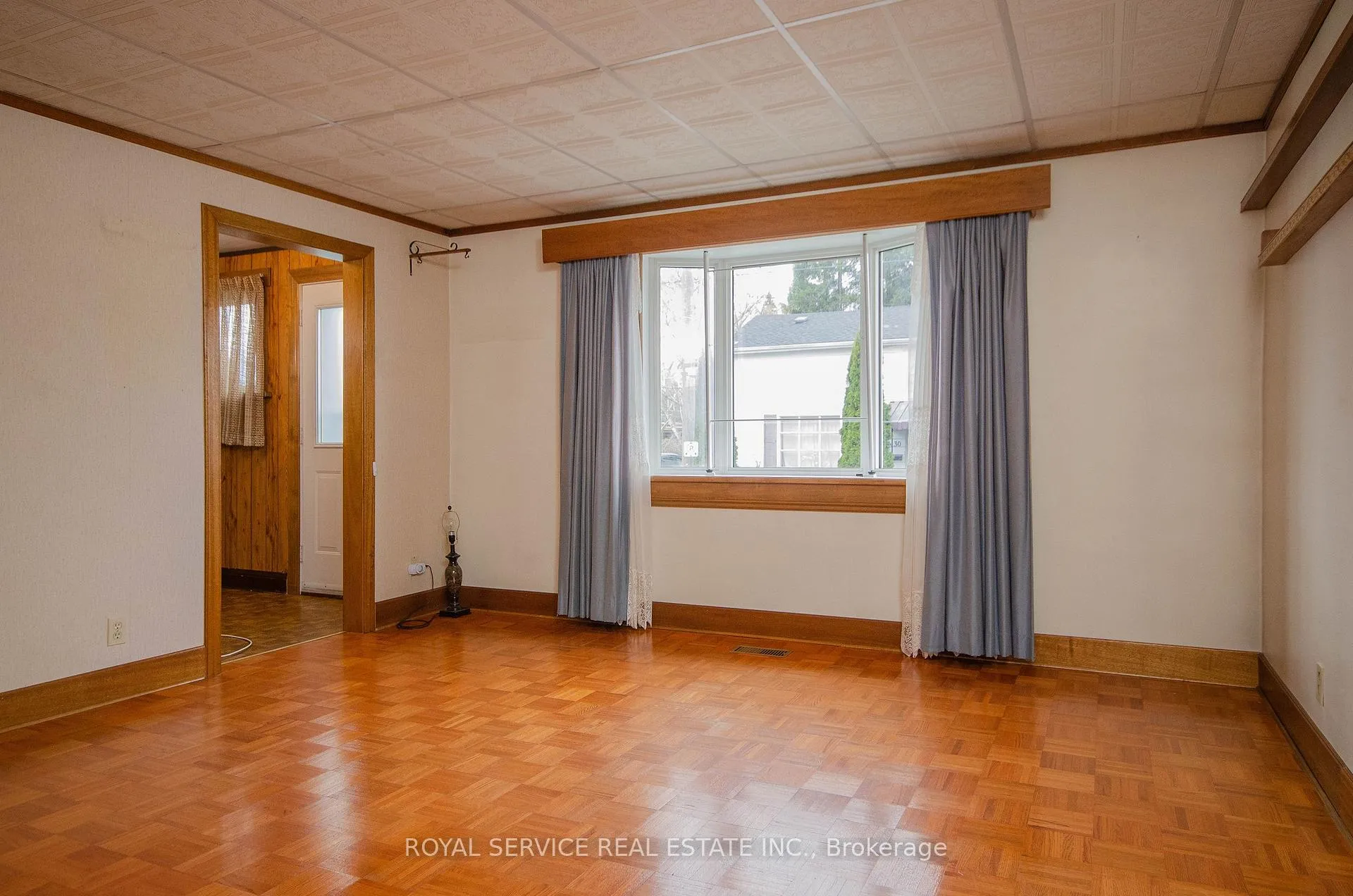 Photo 15 of 29 Prospect Street, Clarington, Bowmanville — HOMEH