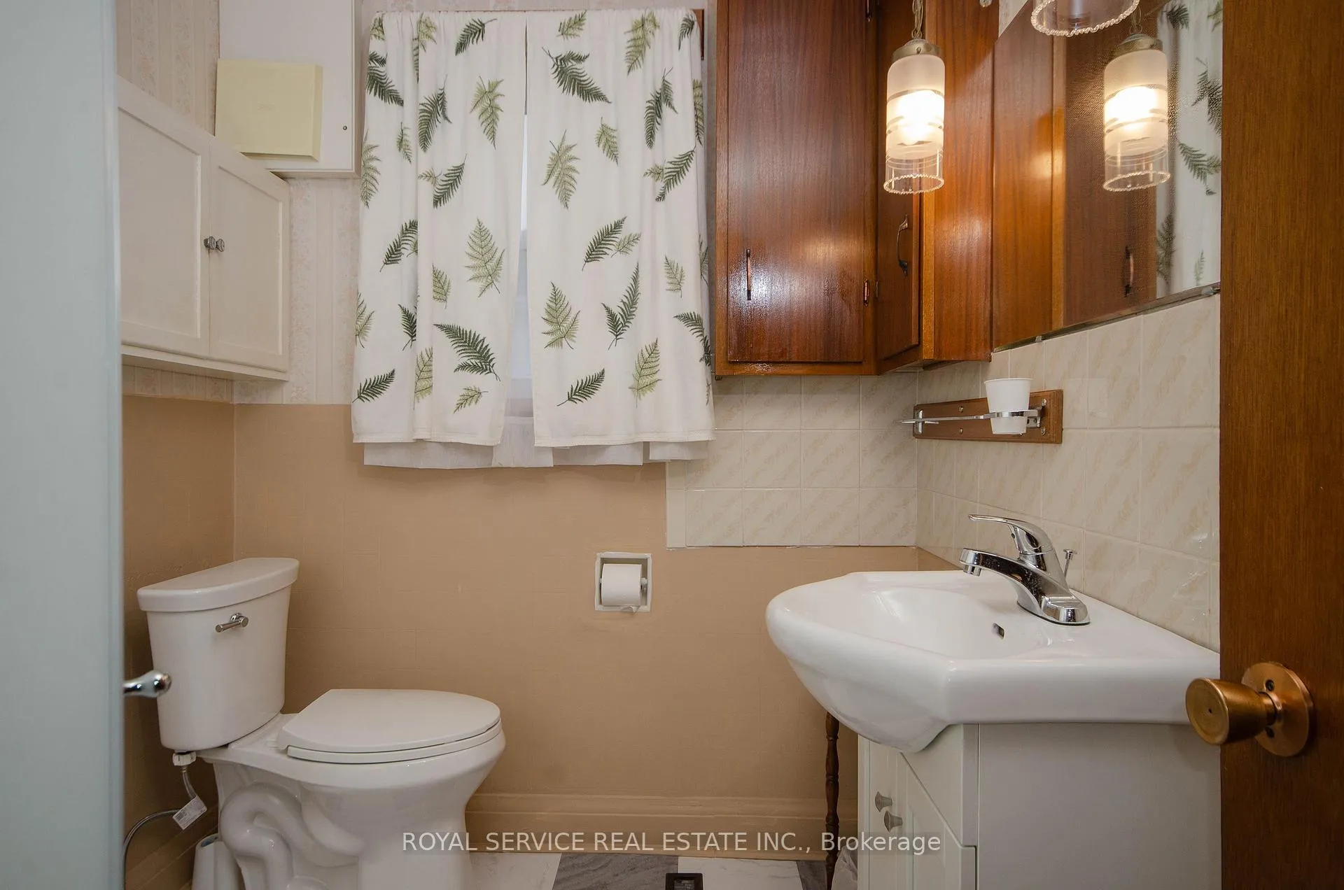 Photo 19 of 29 Prospect Street, Clarington, Bowmanville — HOMEH