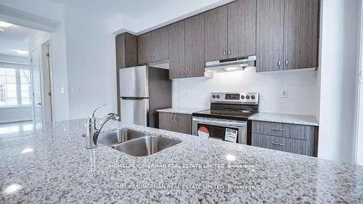 Photo 15 of 3308 Thunderbird Promenade, Pickering, Rural Pickering — HOMEH
