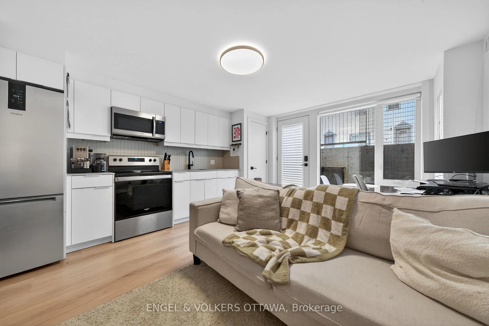 Photo 11 of Unit C, 117 Carruthers Avenue, Ottawa, Mechanicsville — HOMEH