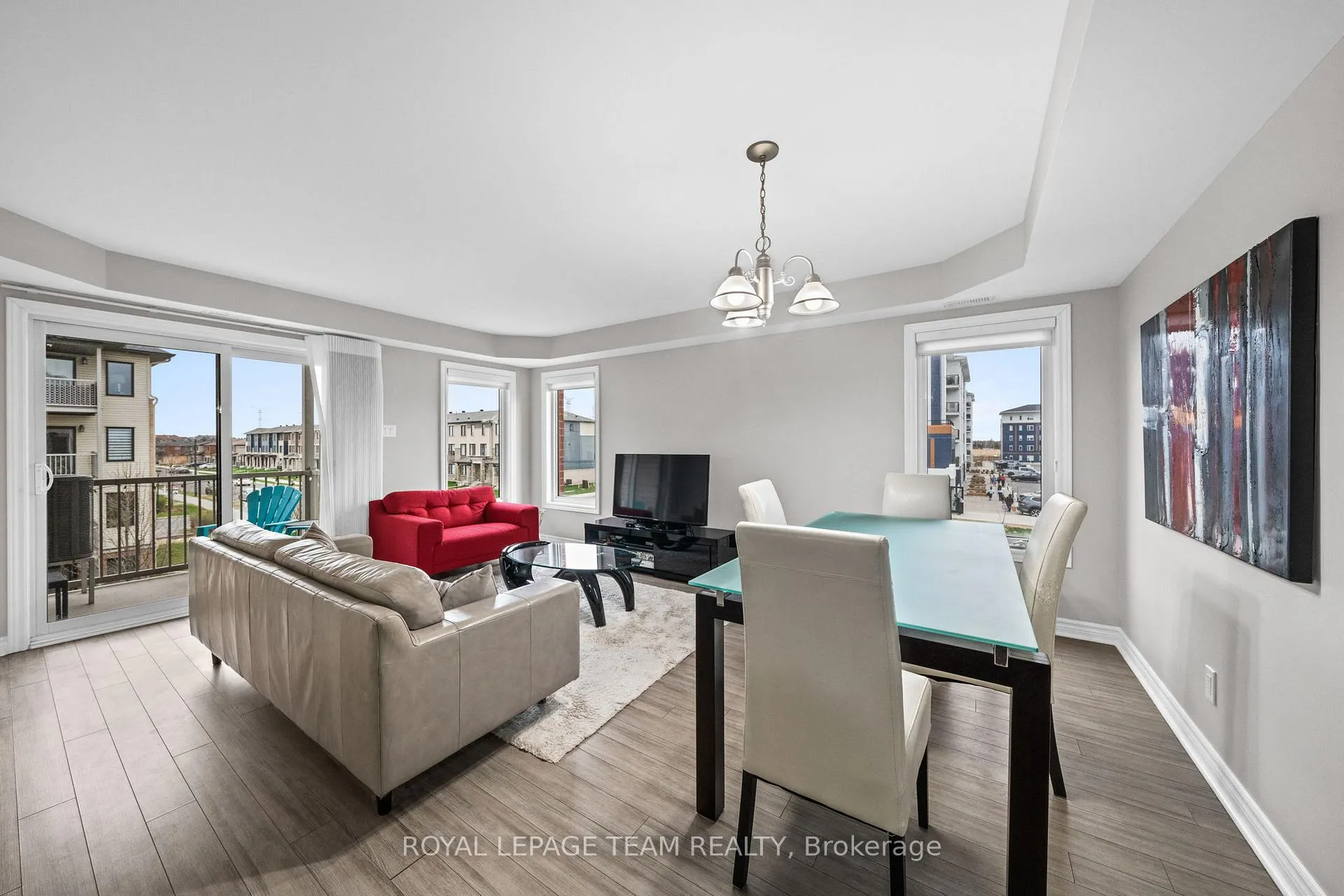 Photo 12 of Unit 6, 215 Bluestone Private, Ottawa, Avalon West — HOMEH