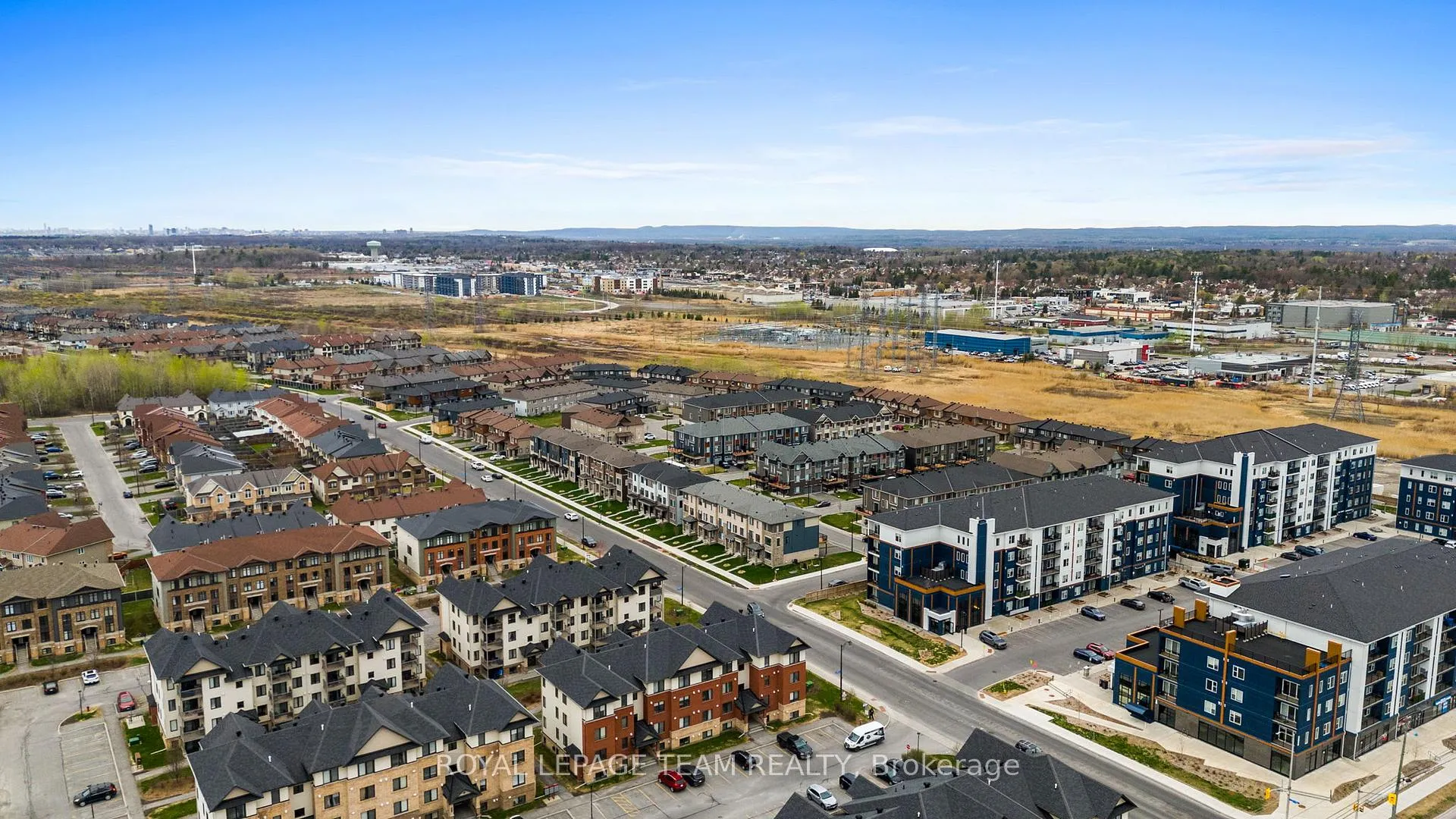 Photo 40 of Unit 6, 215 Bluestone Private, Ottawa, Avalon West — HOMEH