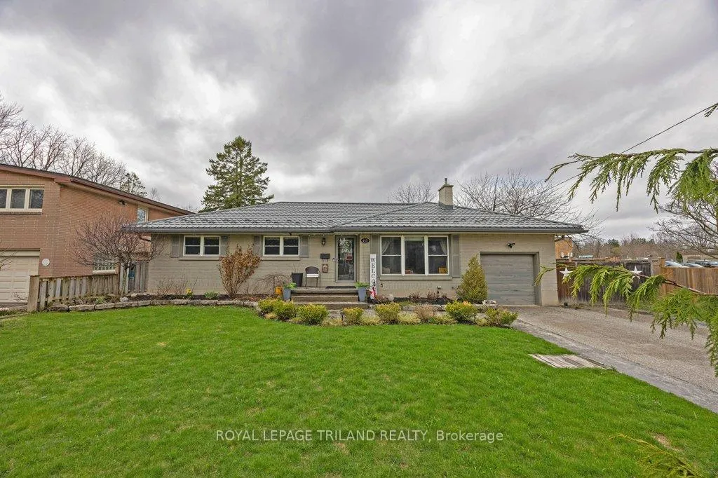 Front of 445 Ridout Street S