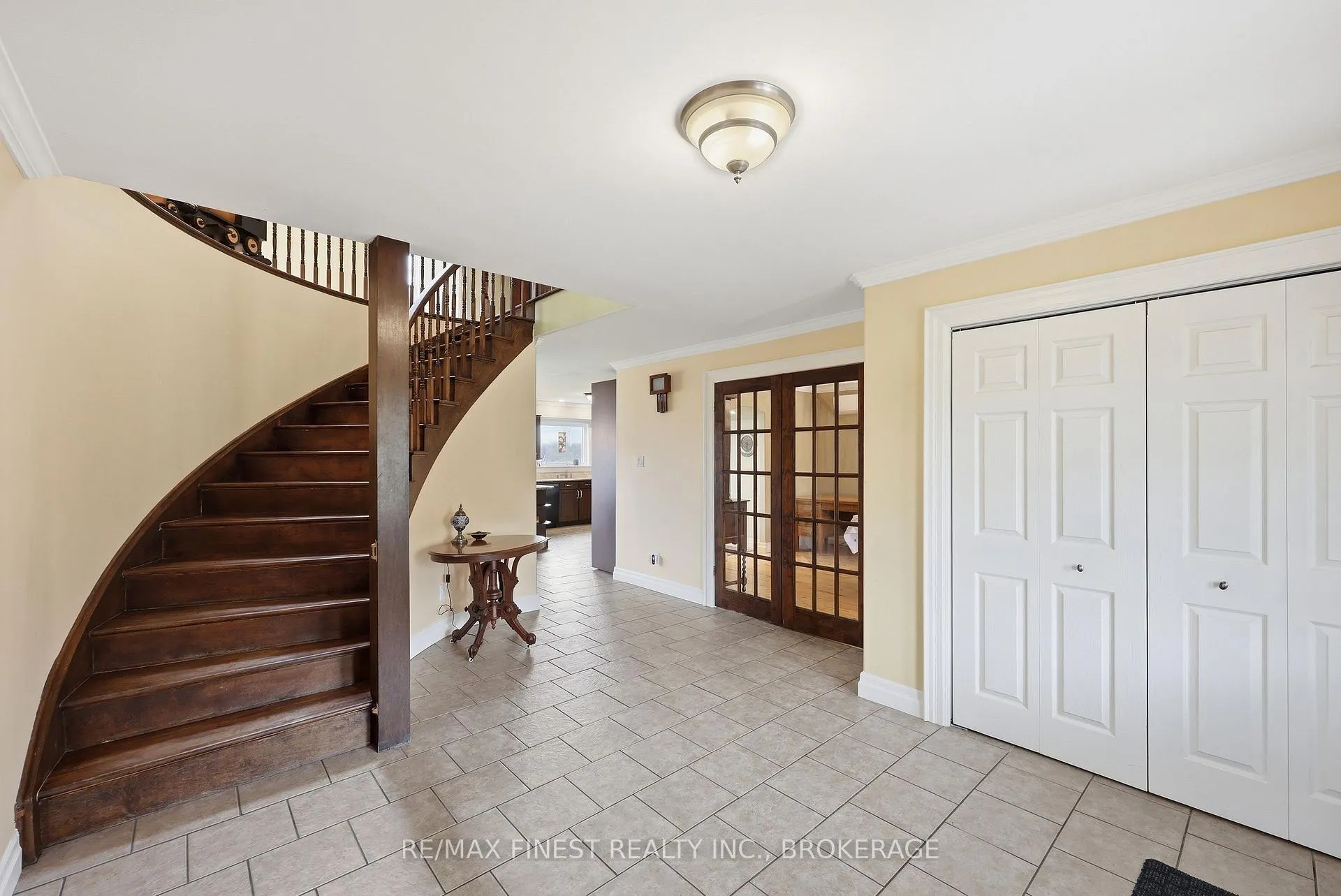 Photo 6 of 2716 Round Lake Road, Frontenac, Frontenac South — HOMEH